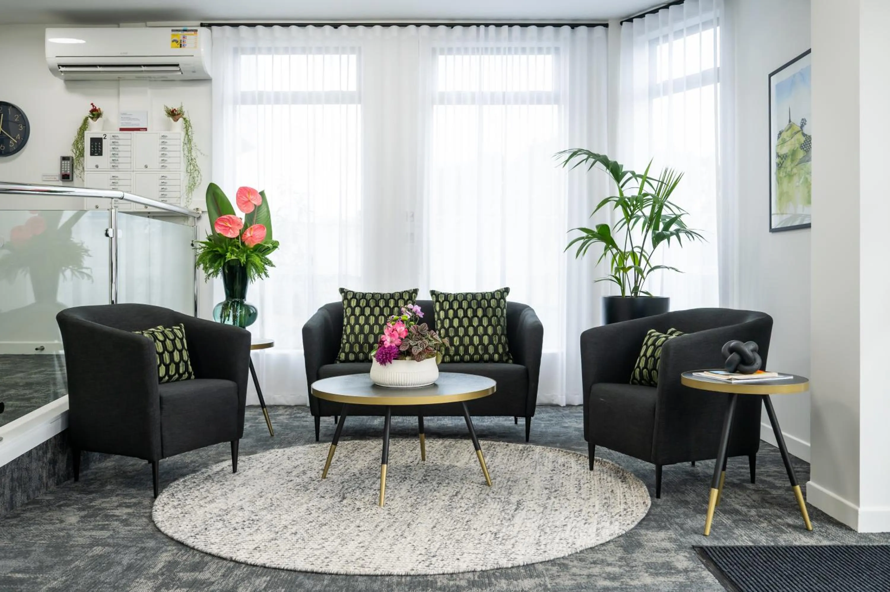 Lobby or reception in Solsen Flexi-Stay & Motel