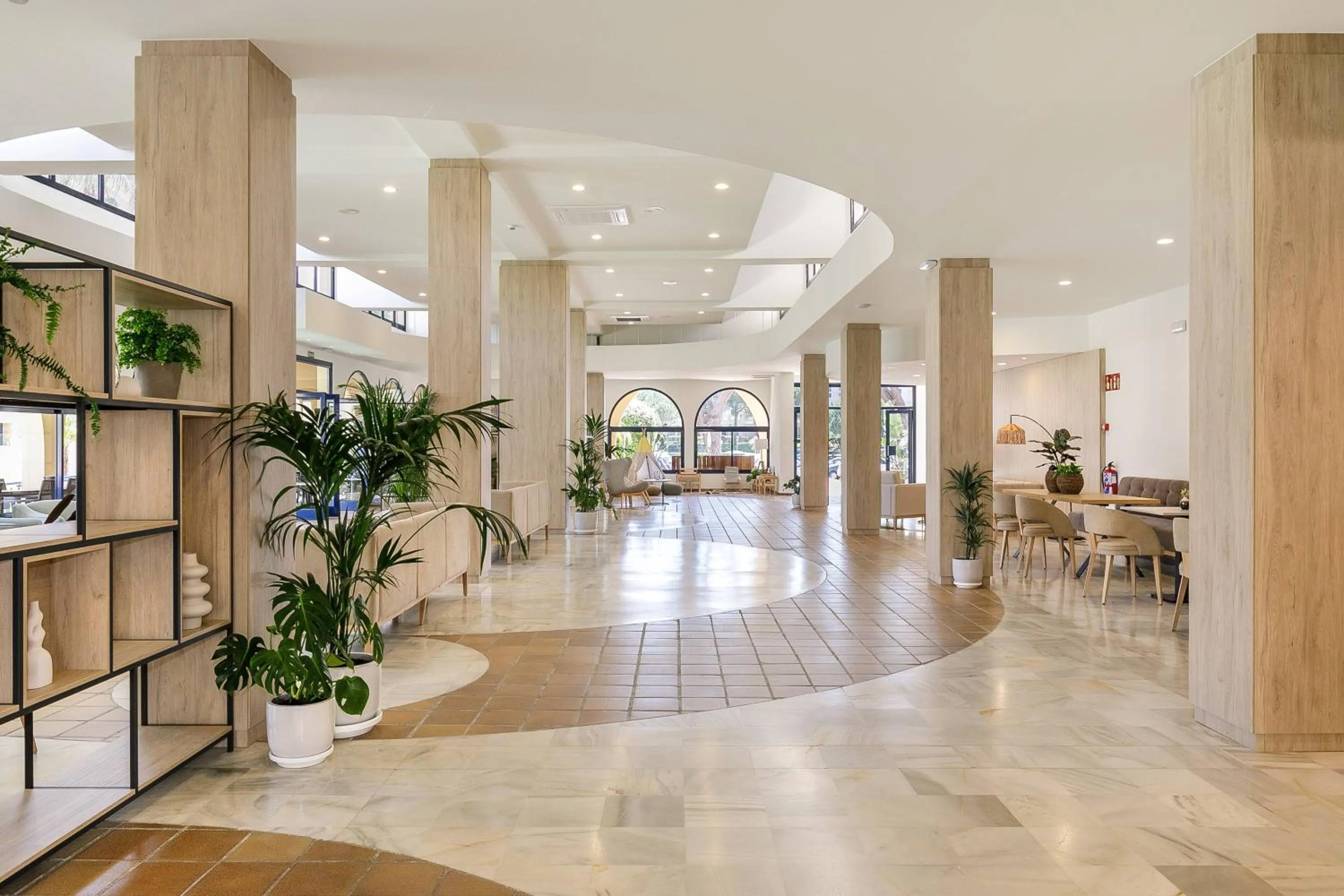 Property building in SOL Sancti Petri