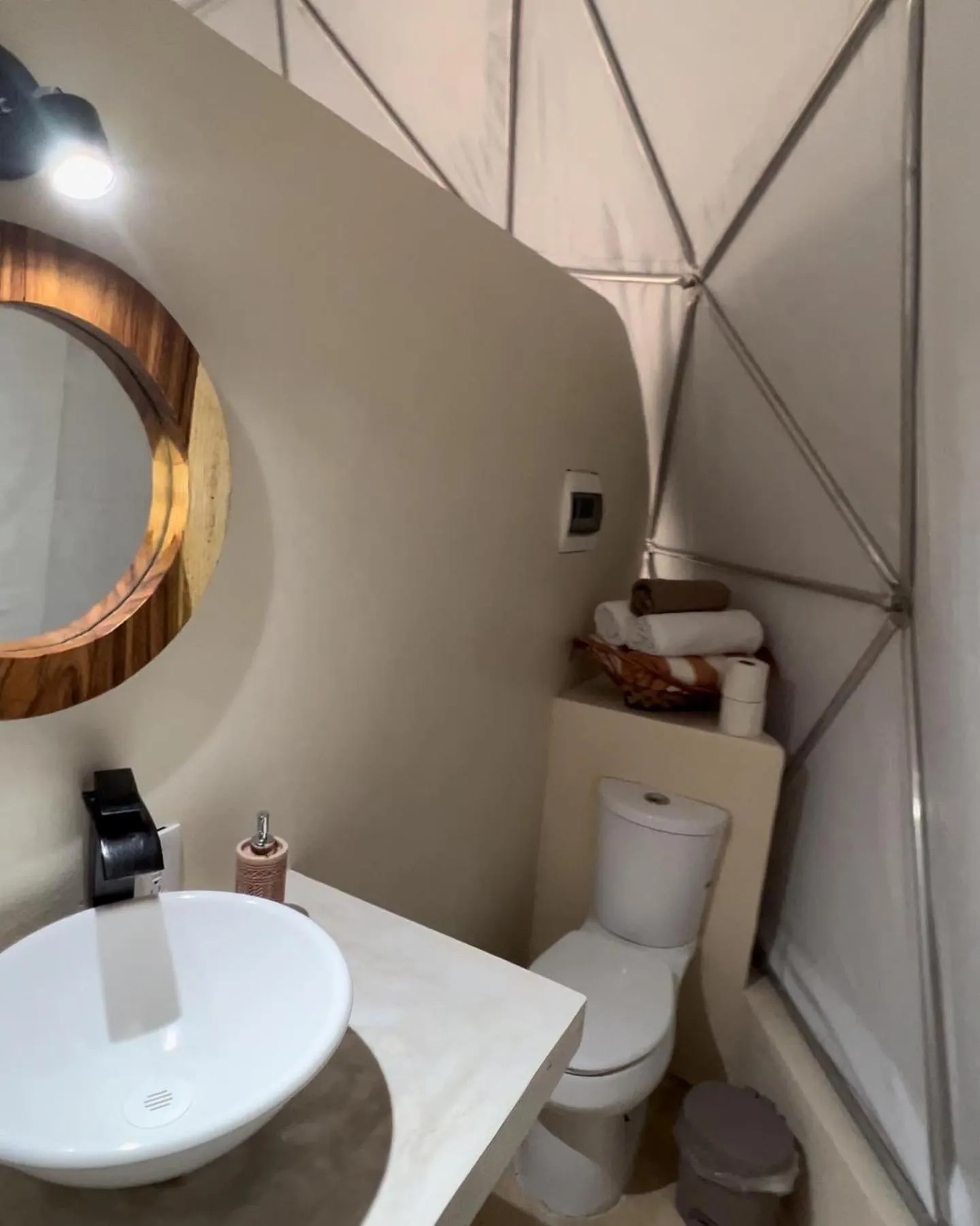 Toilet in Glamping Mayan Glam