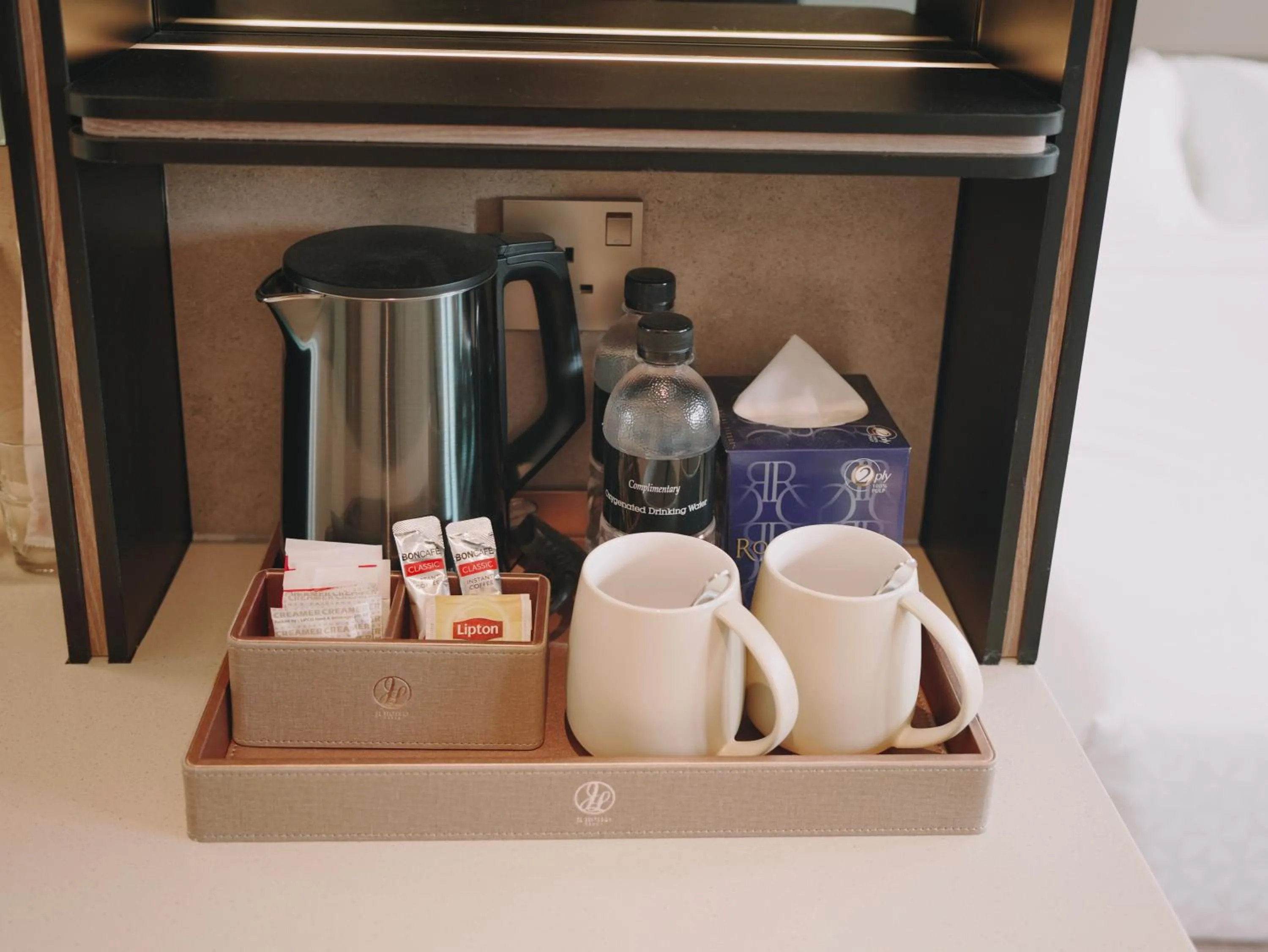 Coffee/tea facilities in Hotel 1900 Chinatown