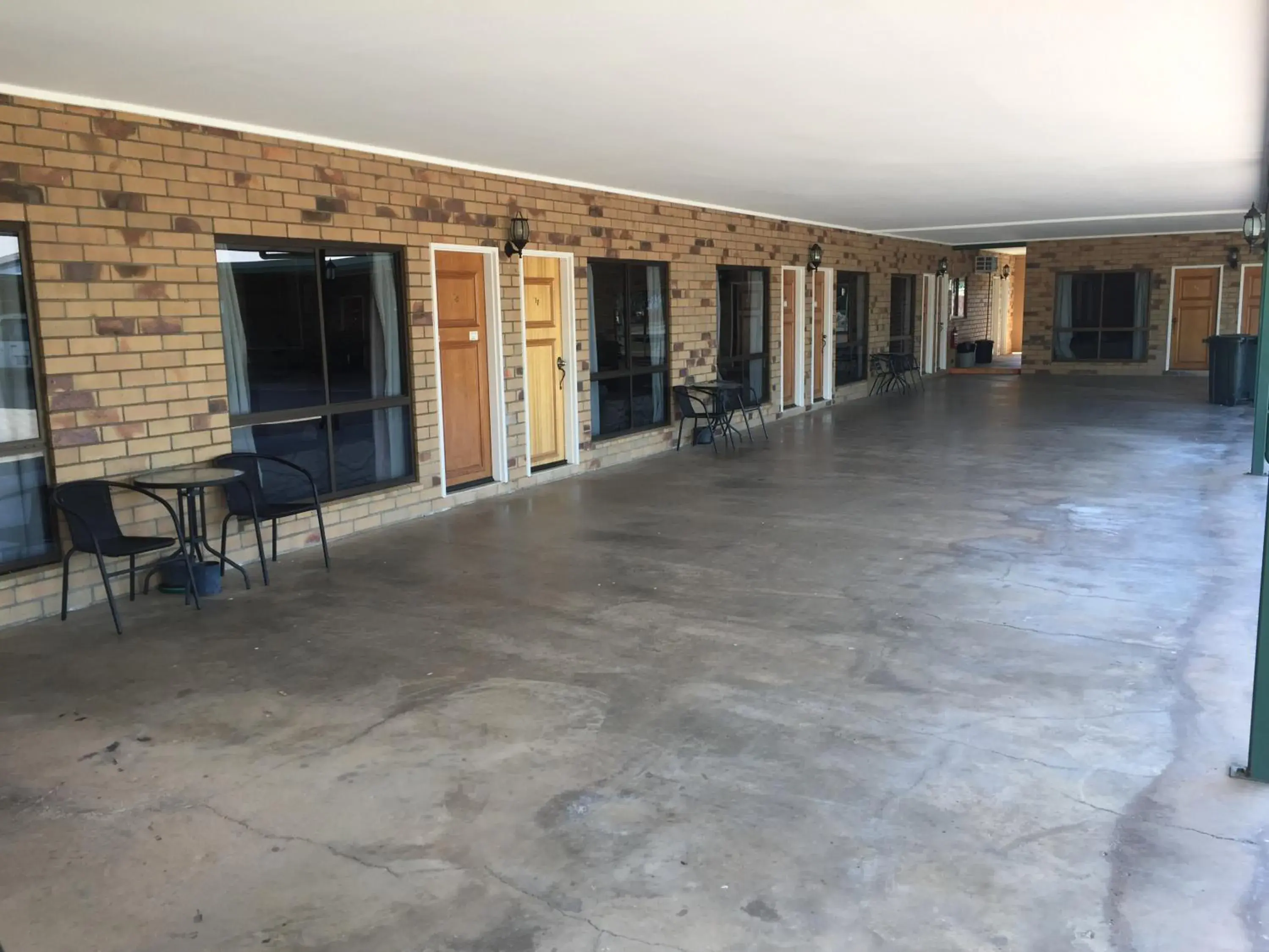 Family Room in Boulder Opal Motor Inn Family Room in Boulder Opal Motor Inn