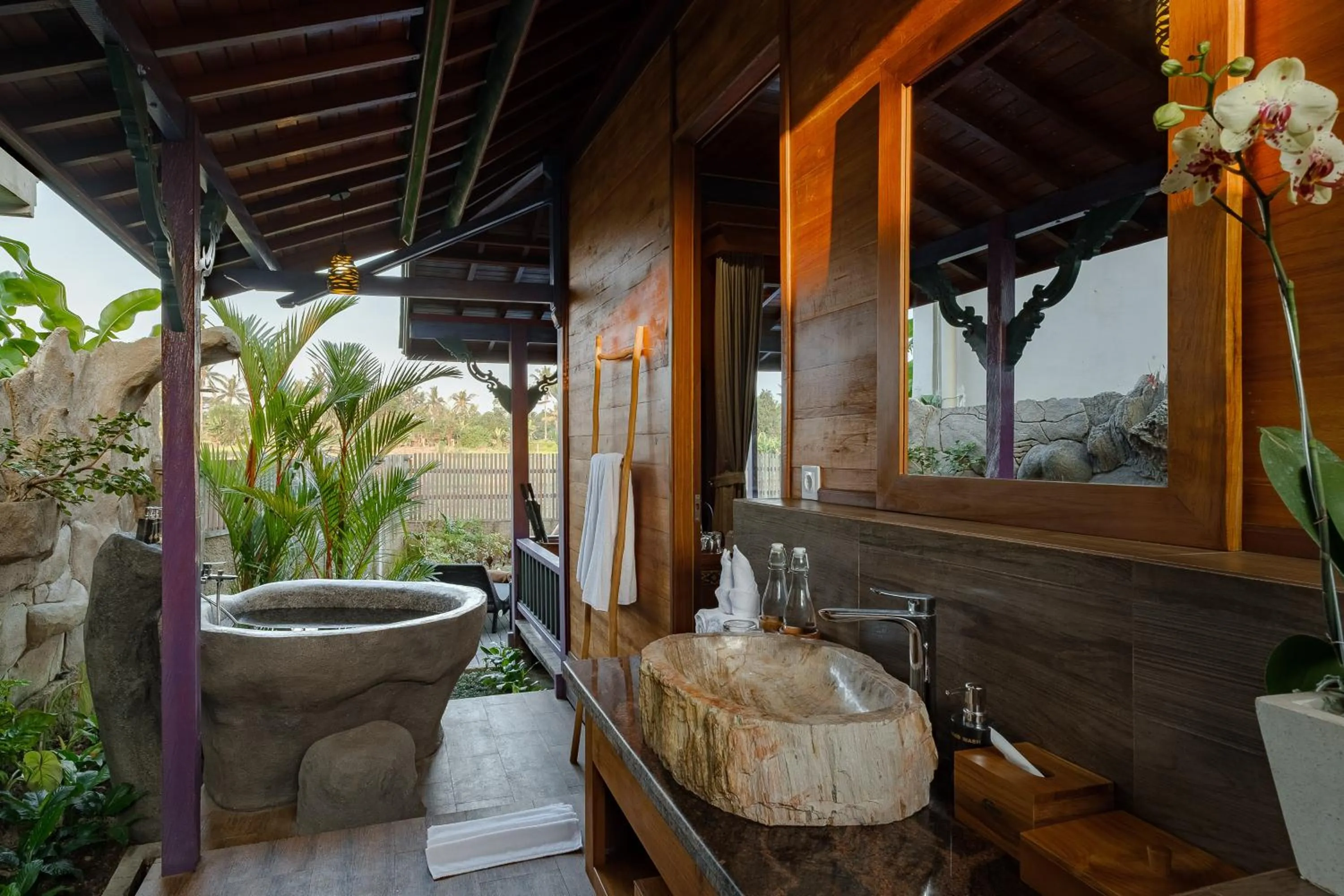 Bathroom in Gynandha Ubud Cottage