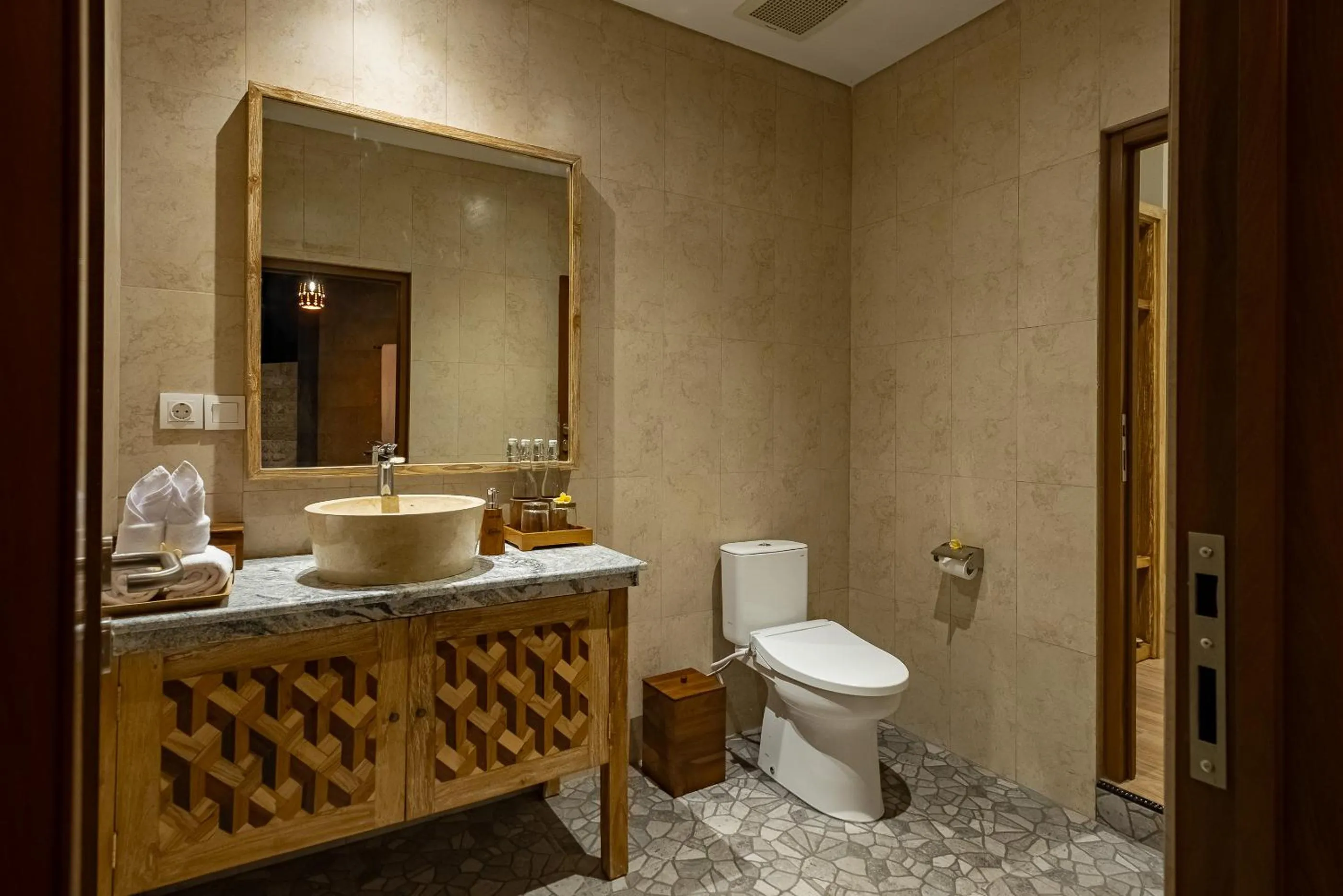 Bathroom in Gynandha Ubud Cottage