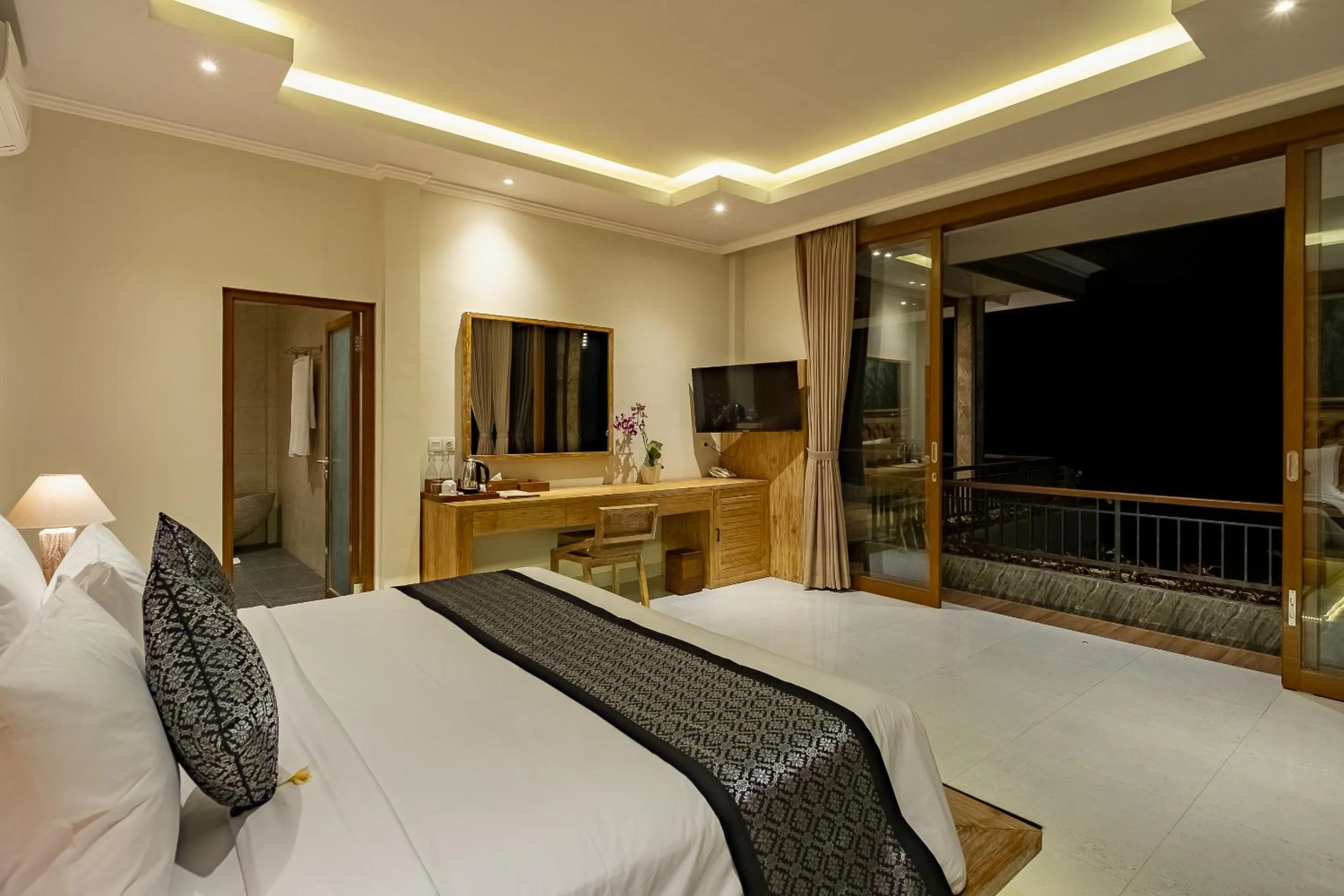 Living room, Bed in Gynandha Ubud Cottage