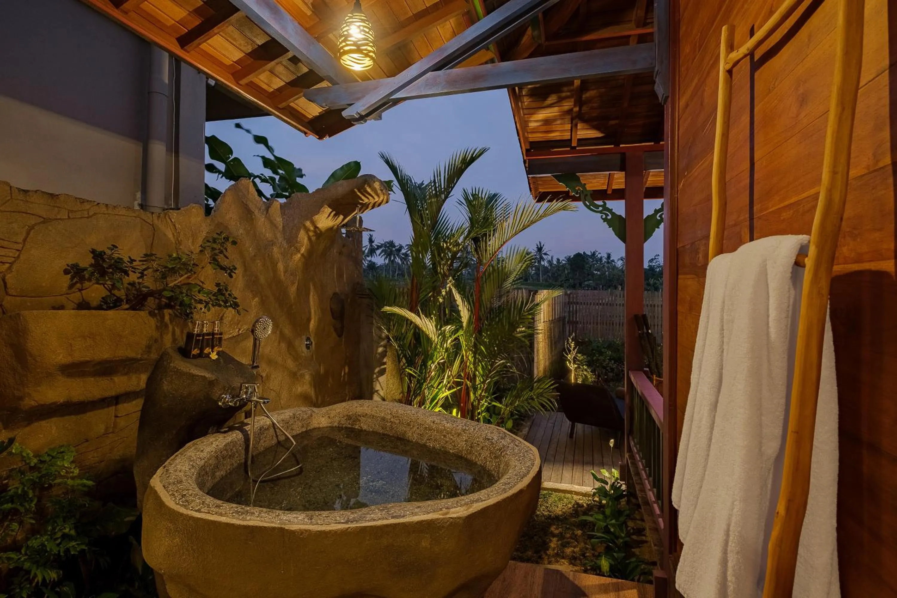 Garden in Gynandha Ubud Cottage