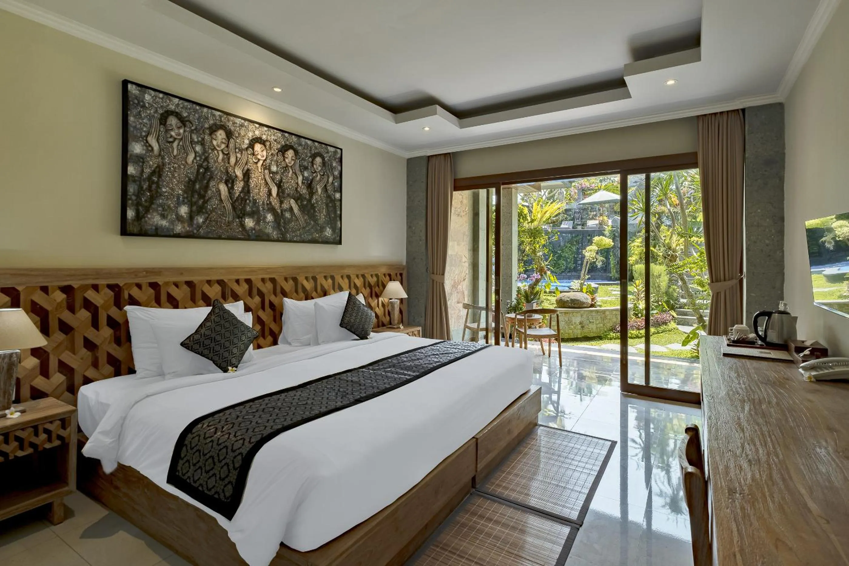 Photo of the whole room, Bed in Gynandha Ubud Cottage