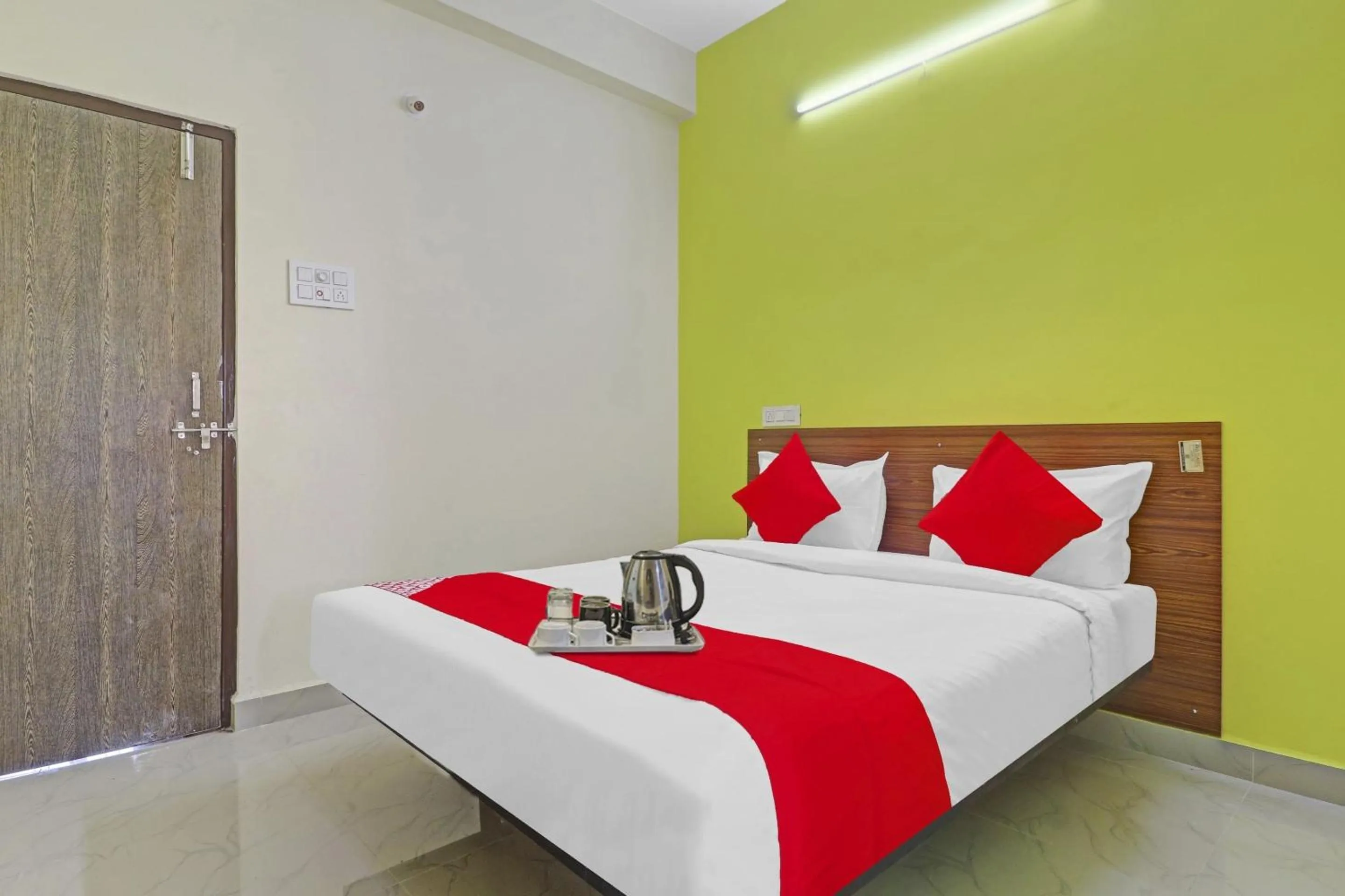 Bedroom, Bed in Super Collection O Elite Stay Near Habsiguda Metro Station