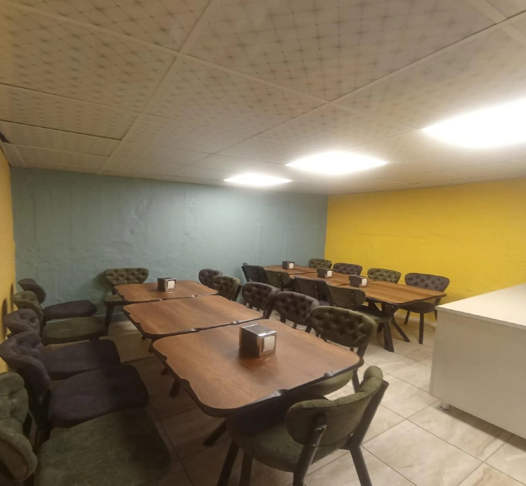 Restaurant/places to eat in Taksim Soushian Hotel