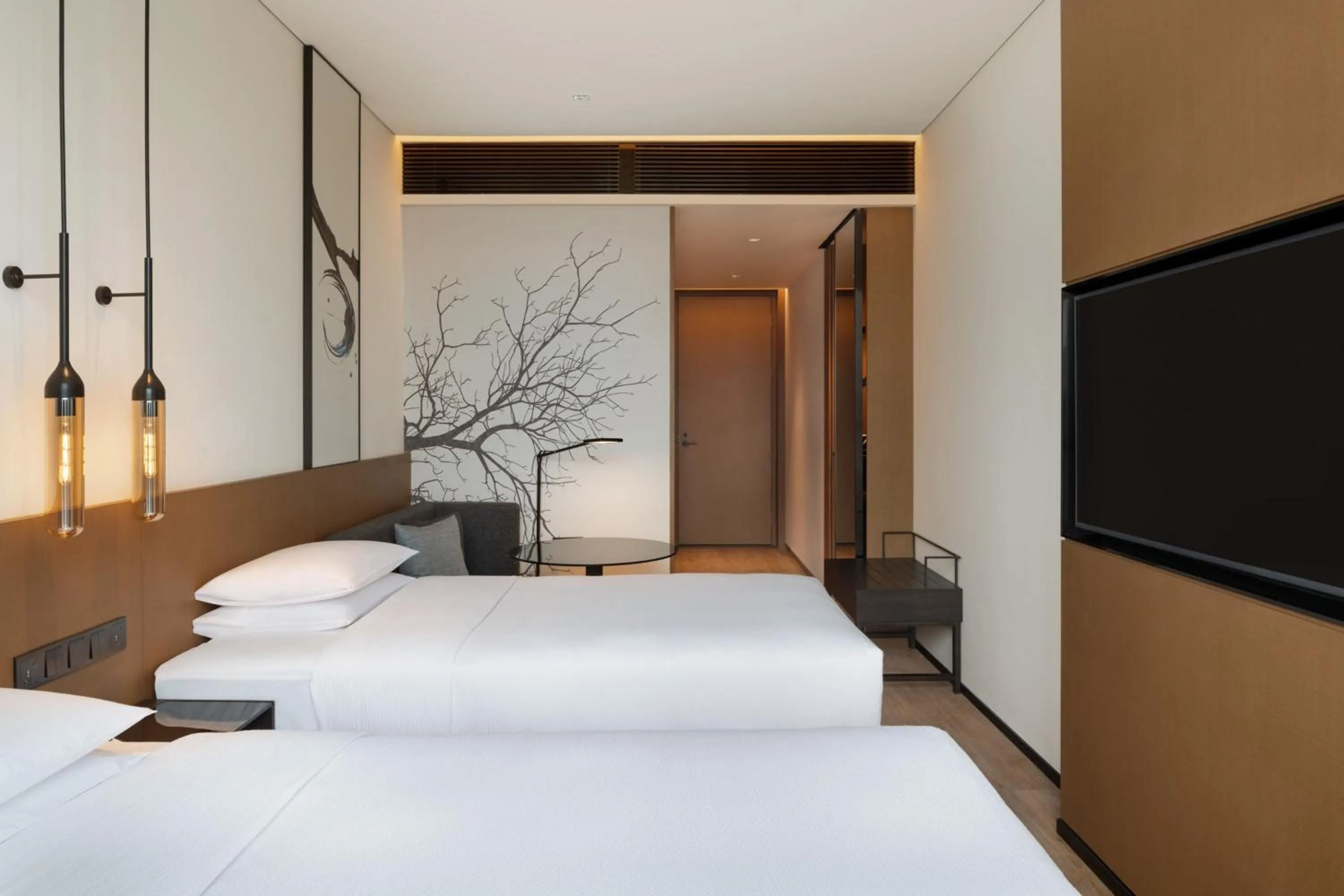 Photo of the whole room, Bed in Fairfield by Marriott Xi'an Chanba