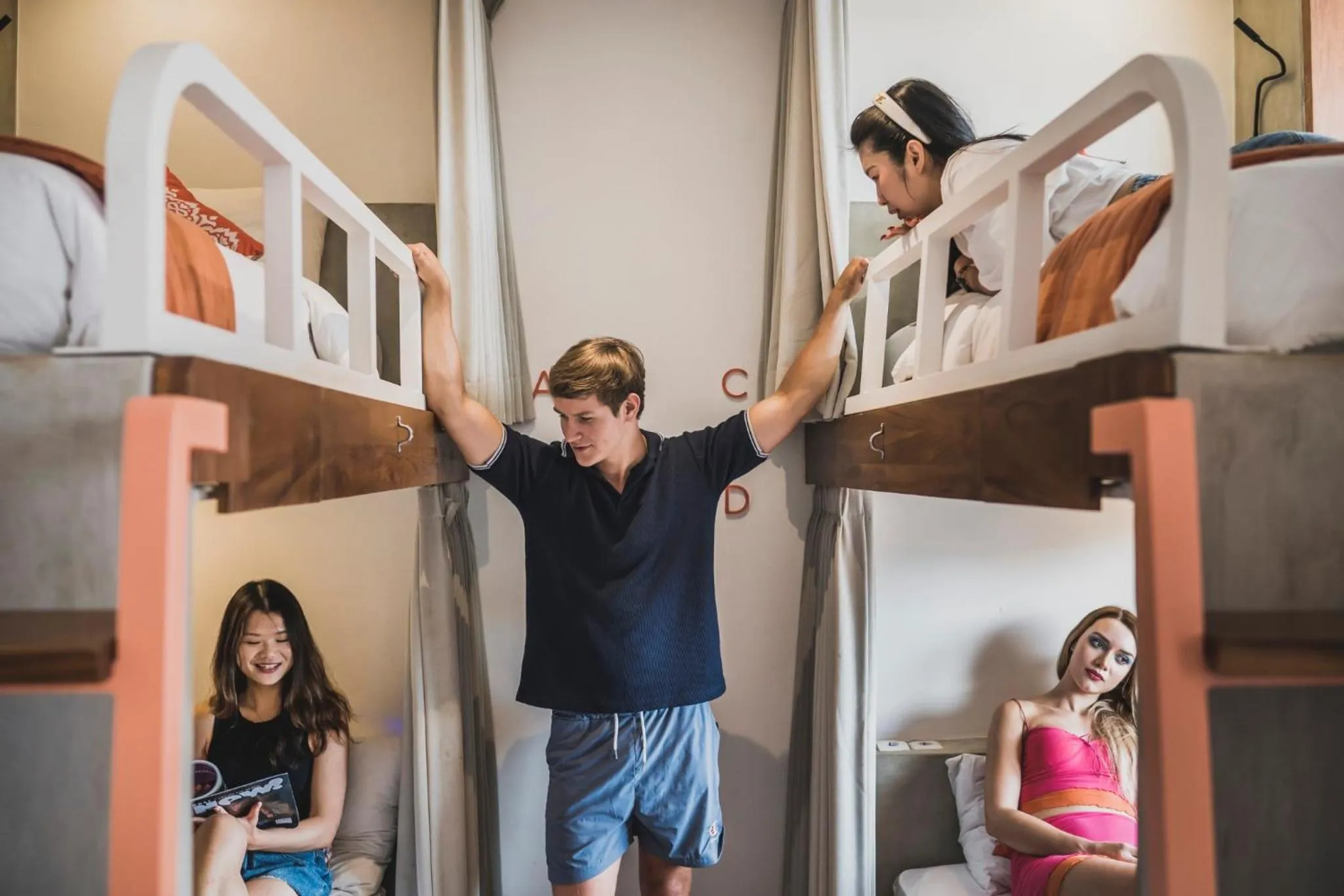 bunk bed in Roomates Hostel Canggu by Ini Vie Hospitality