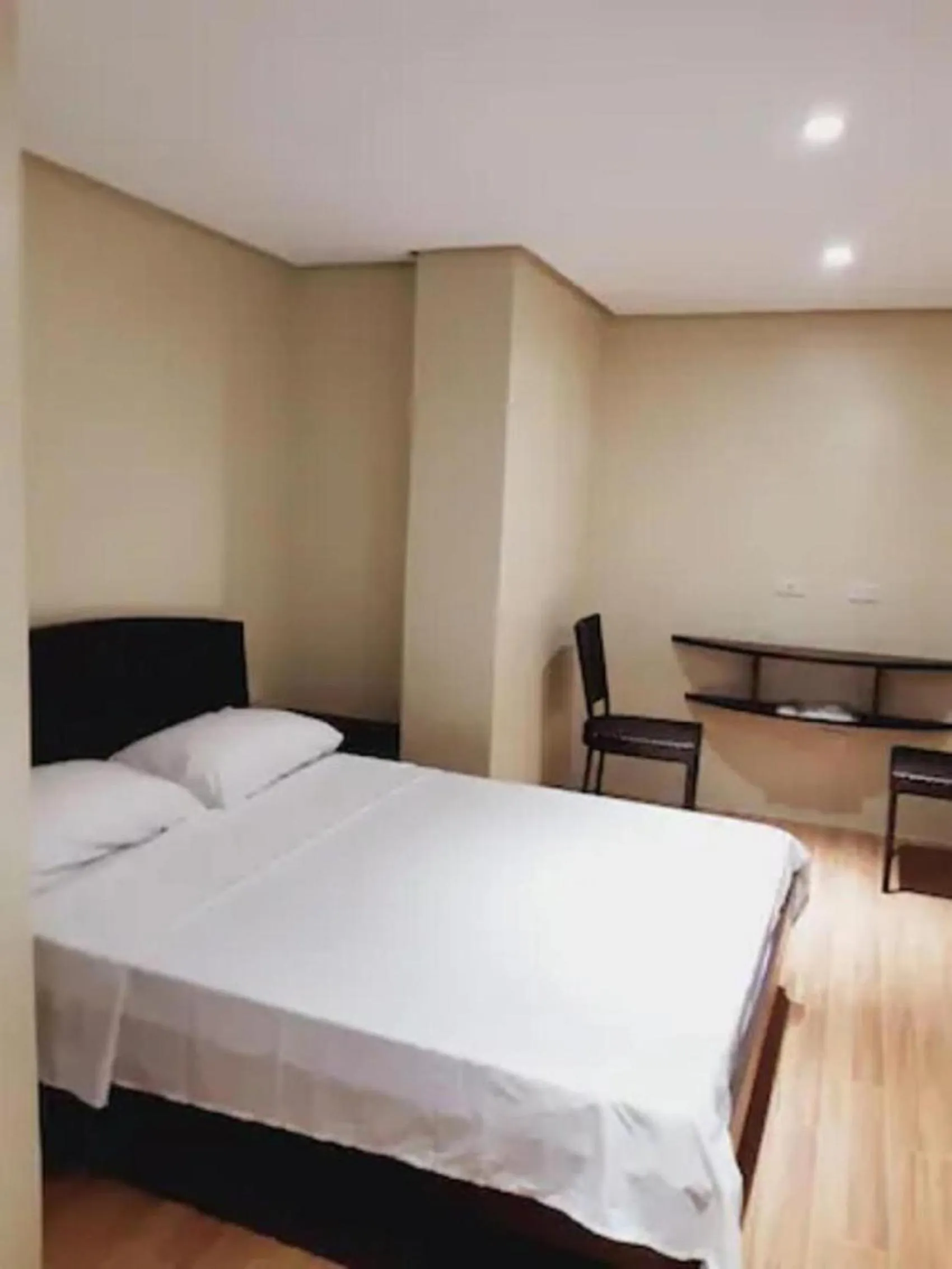 Bedroom, Bed in Avana Hills Boracay Prime Family Suite 101