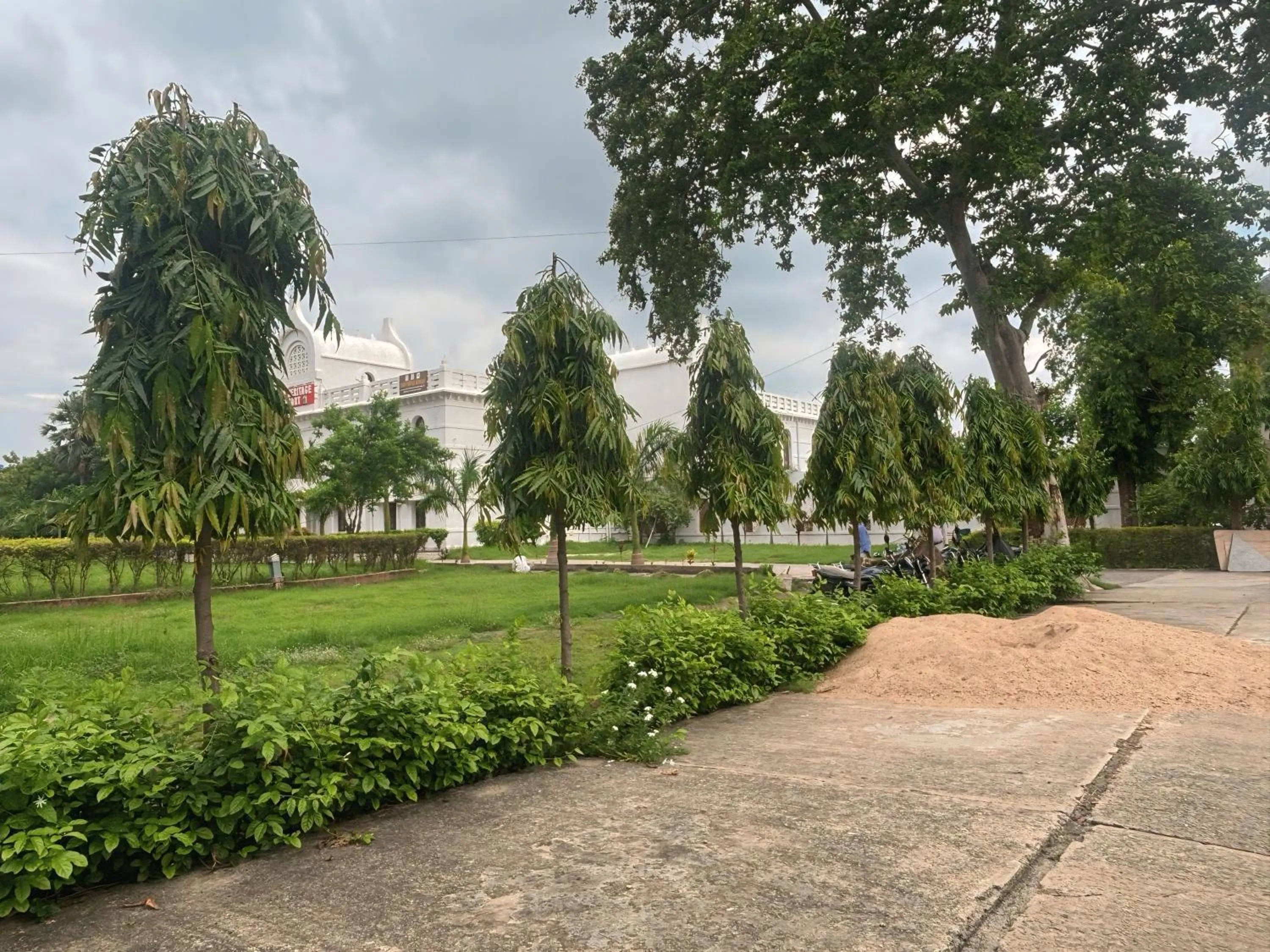 Garden in BUDDHA HERITAGE RESORT