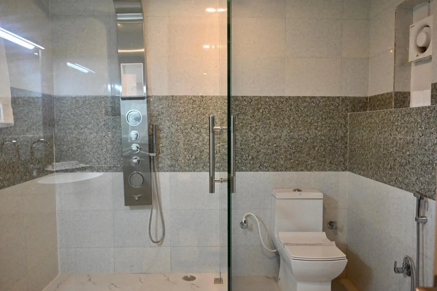 Shower in BUDDHA HERITAGE RESORT