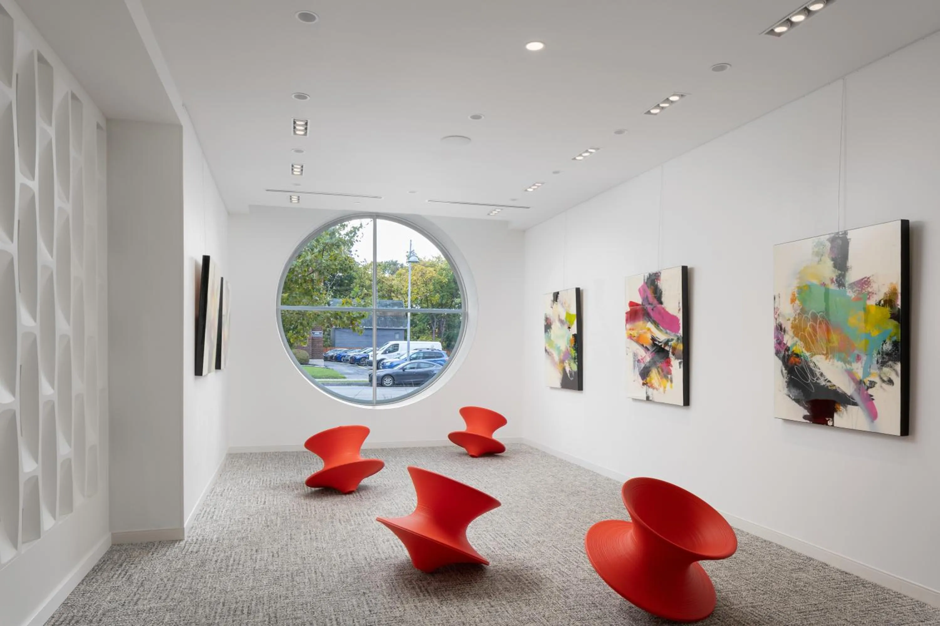 Decorative detail in Hampton Inn & Suites Rochester Downtown