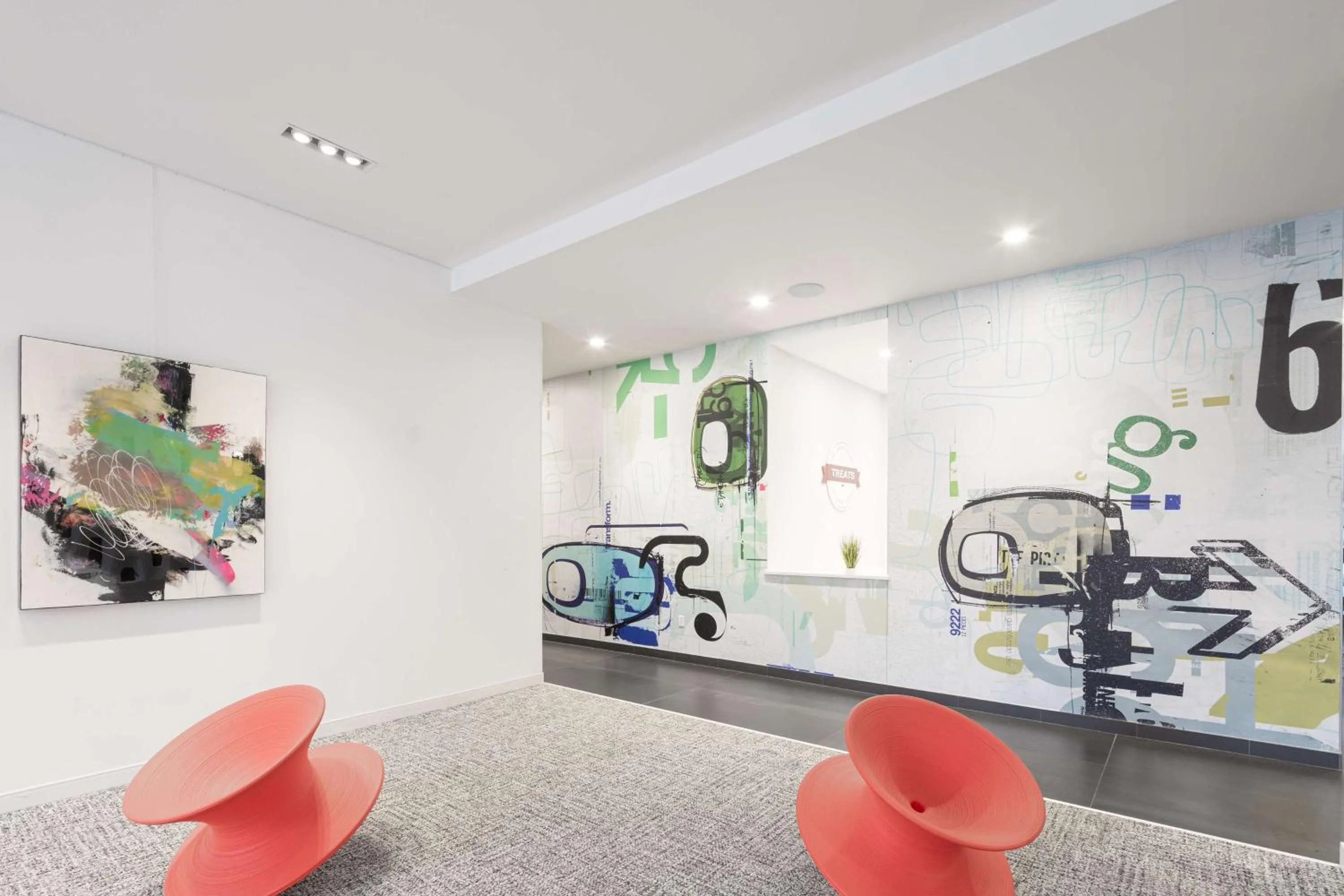 Lobby or reception in Hampton Inn & Suites Rochester Downtown