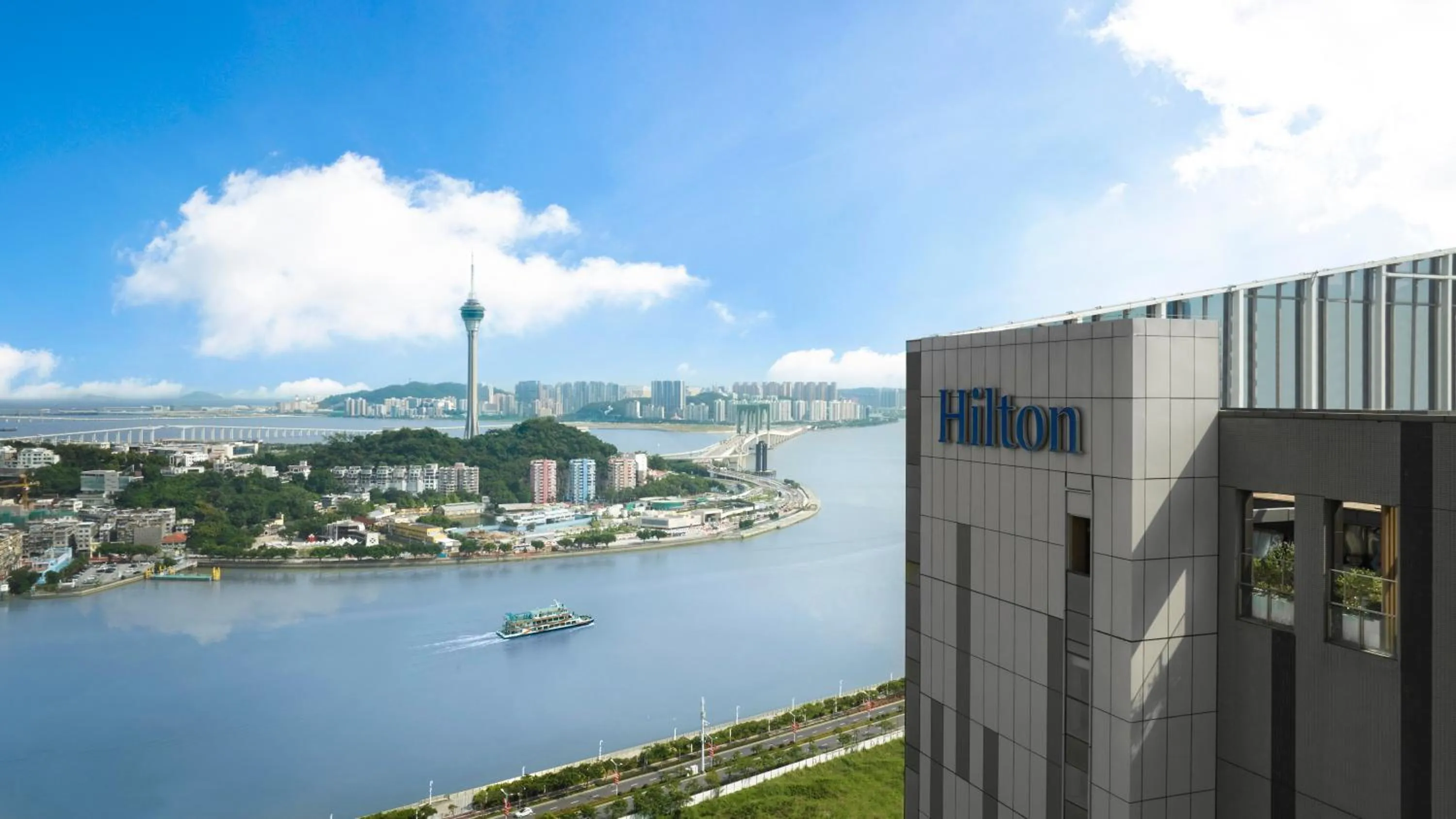 Property building in Hilton Zhuhai