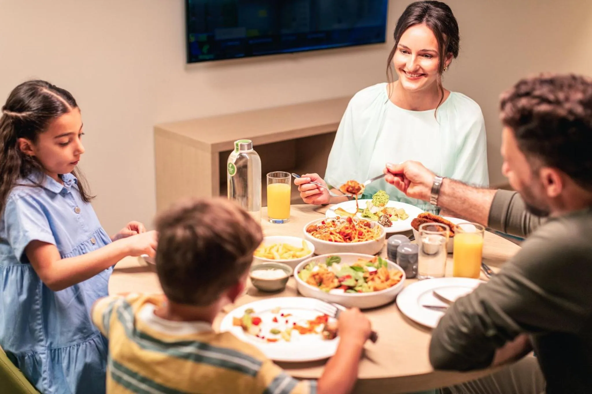 Photo of the whole room in Holiday Inn & Suites - Dubai Science Park by IHG