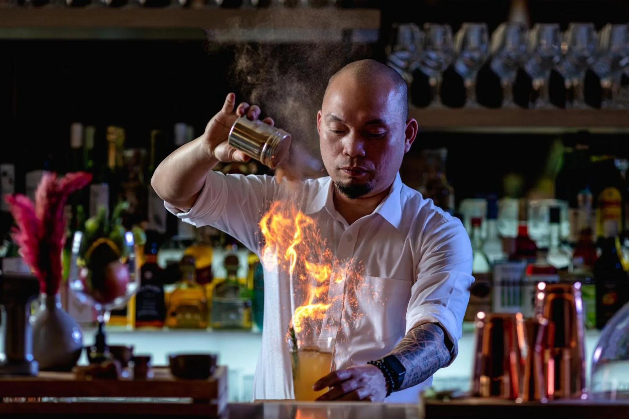 Lounge or bar in Holiday Inn & Suites - Dubai Science Park by IHG