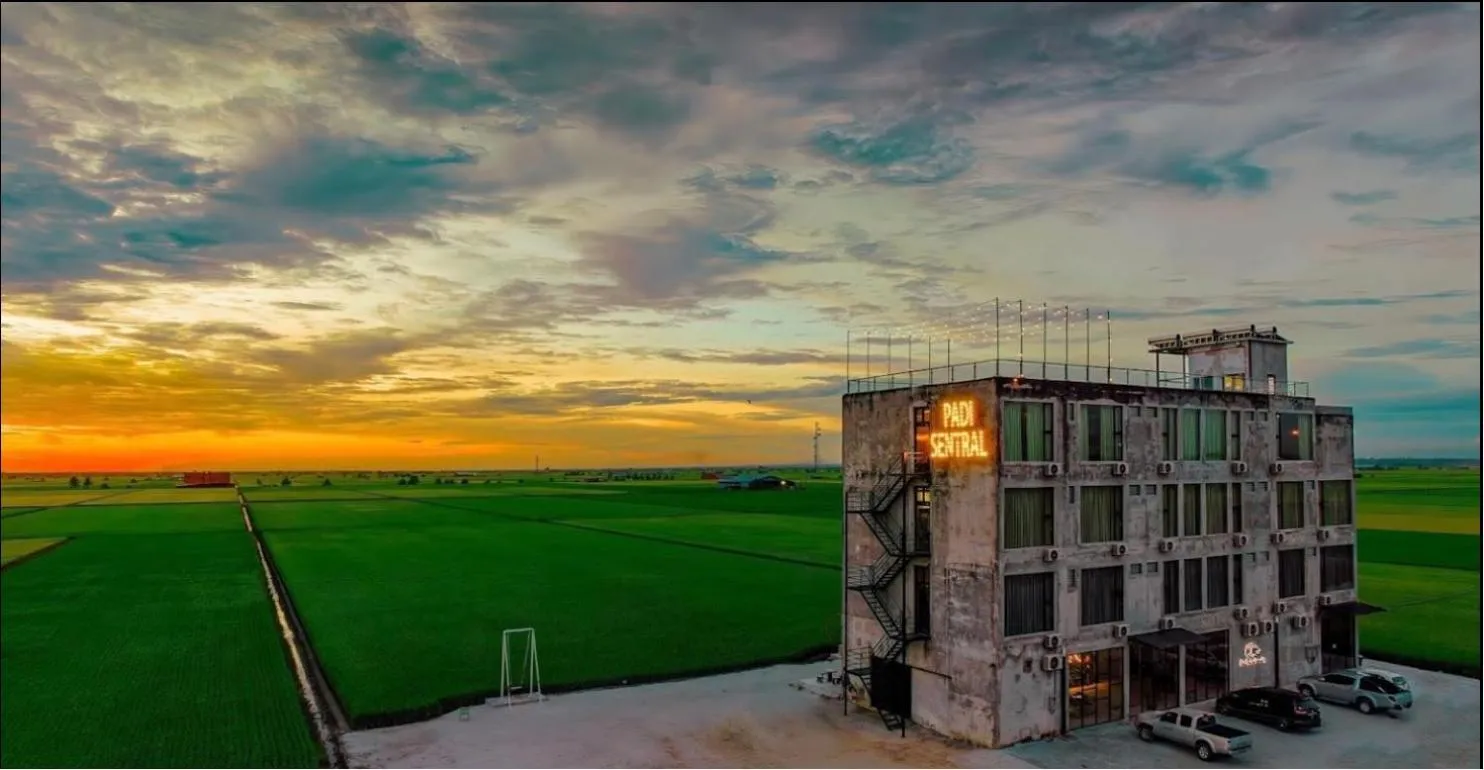 Property building in PADI Sentral @ Sekinchan