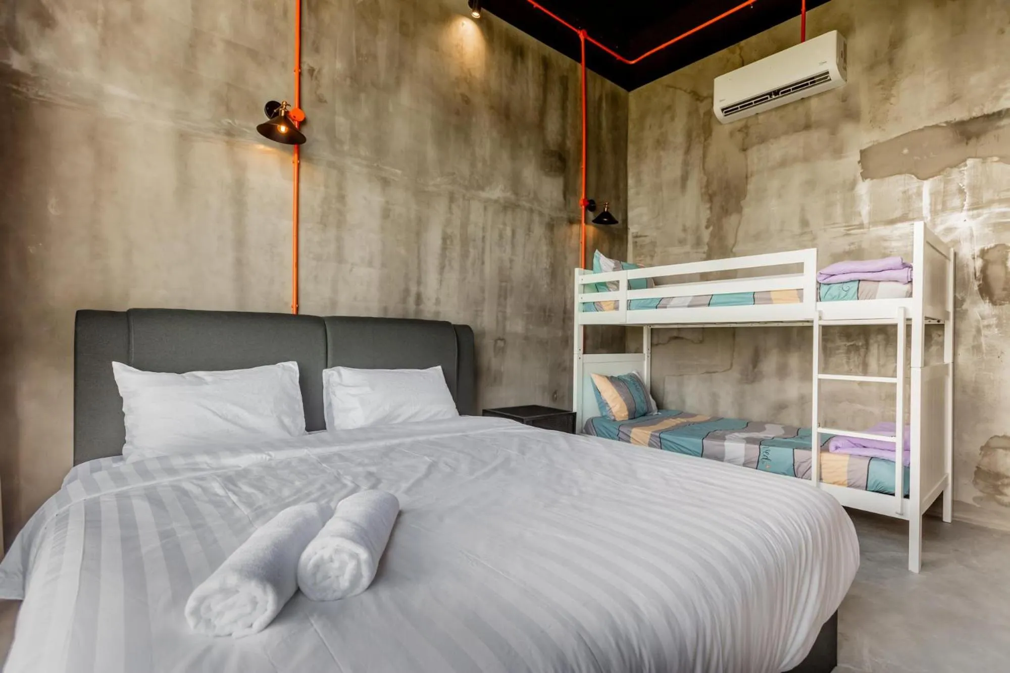 Bed in PADI Sentral @ Sekinchan