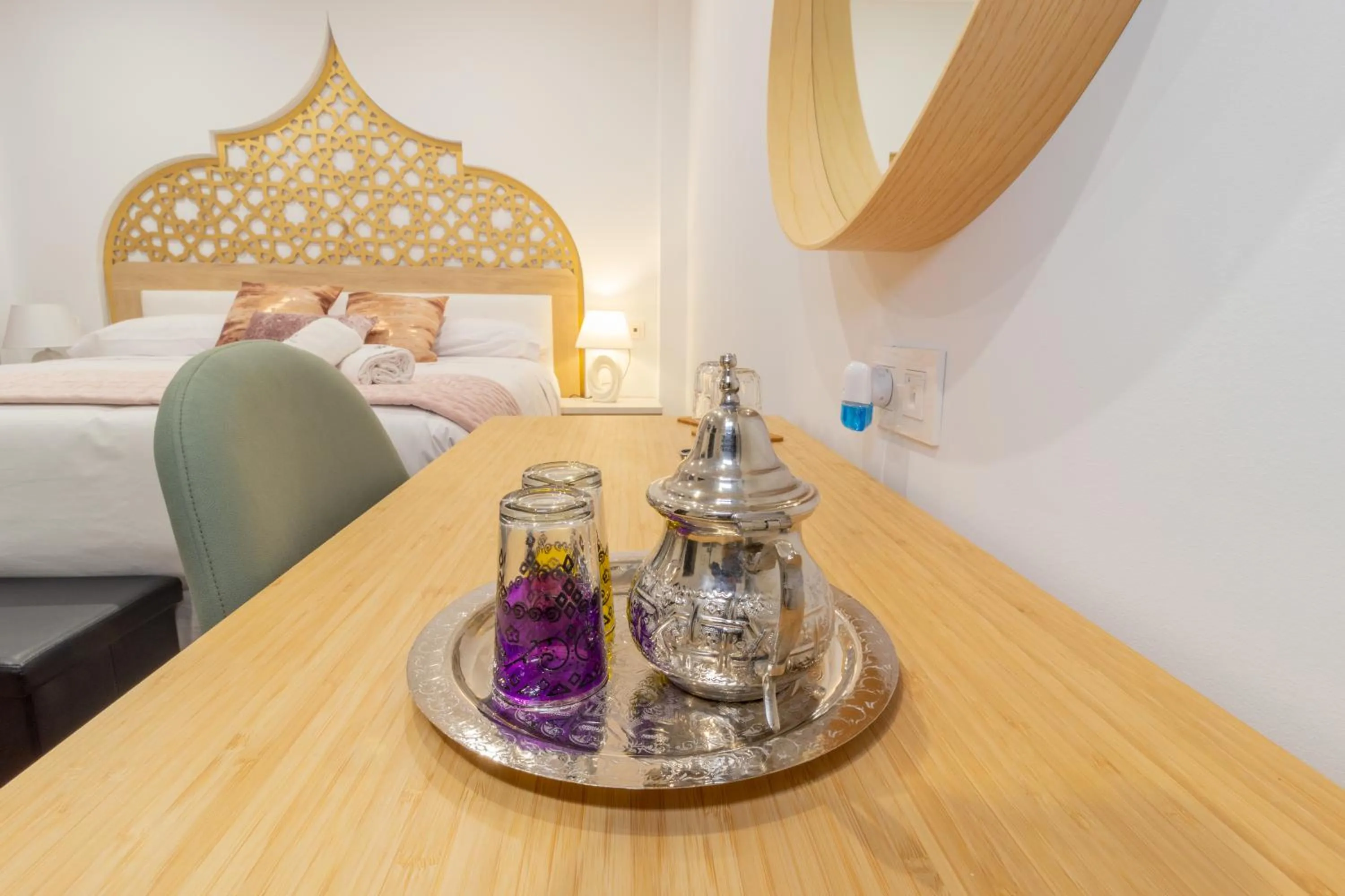 Bed in Hotel Reina Aixa