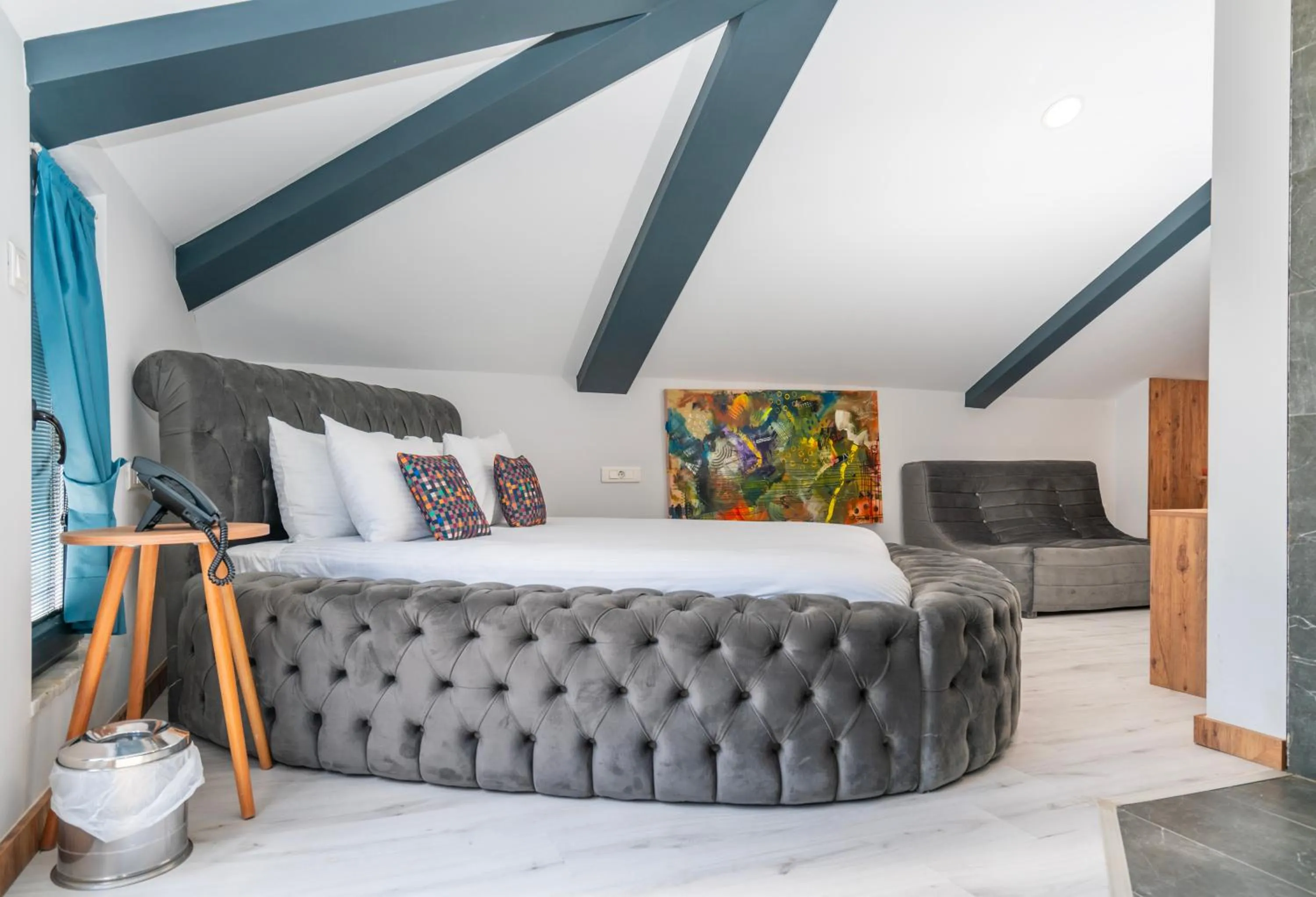 Bed in The Gate Kadıköy Downtown