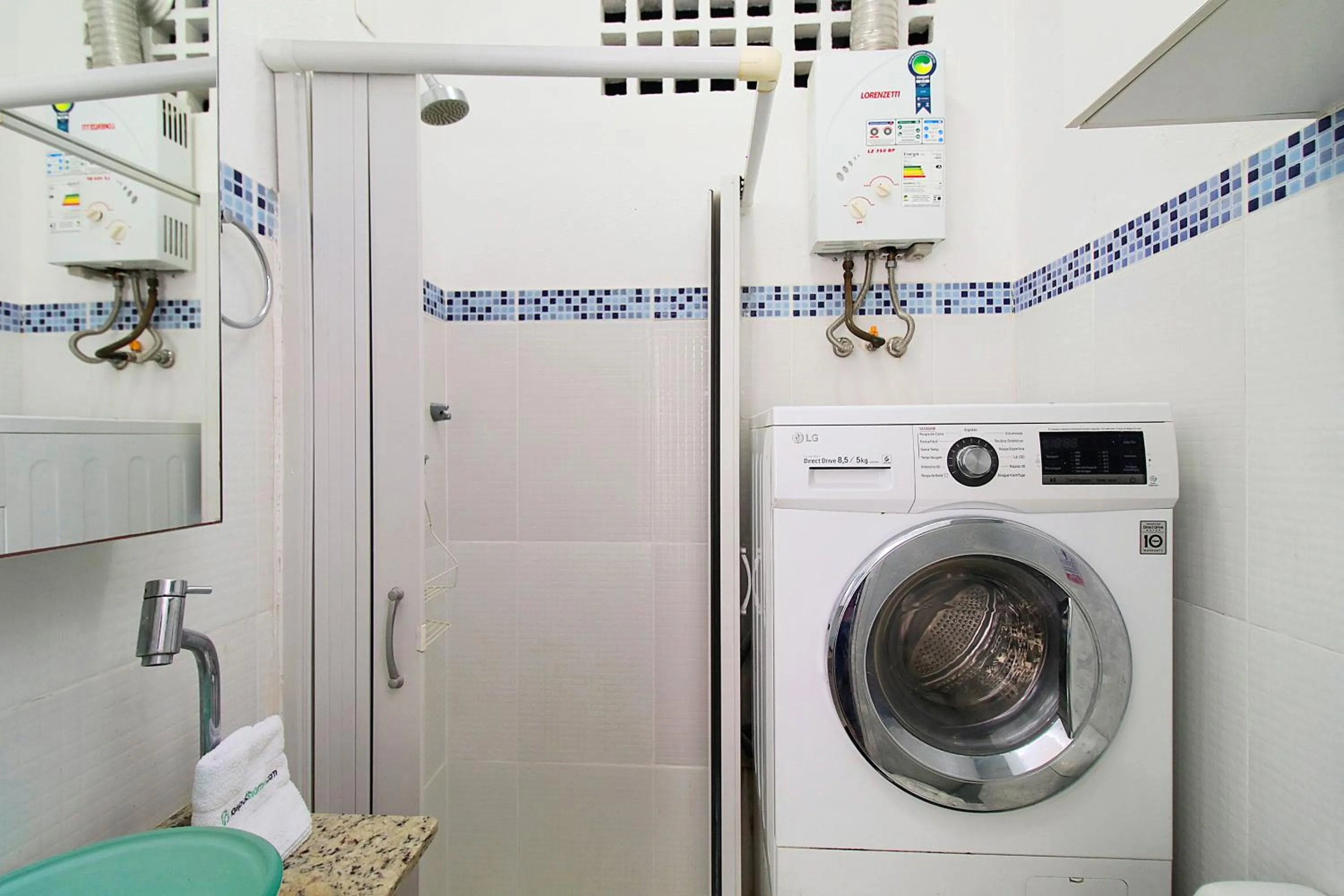 Bathroom in Rio Spot Homes C039