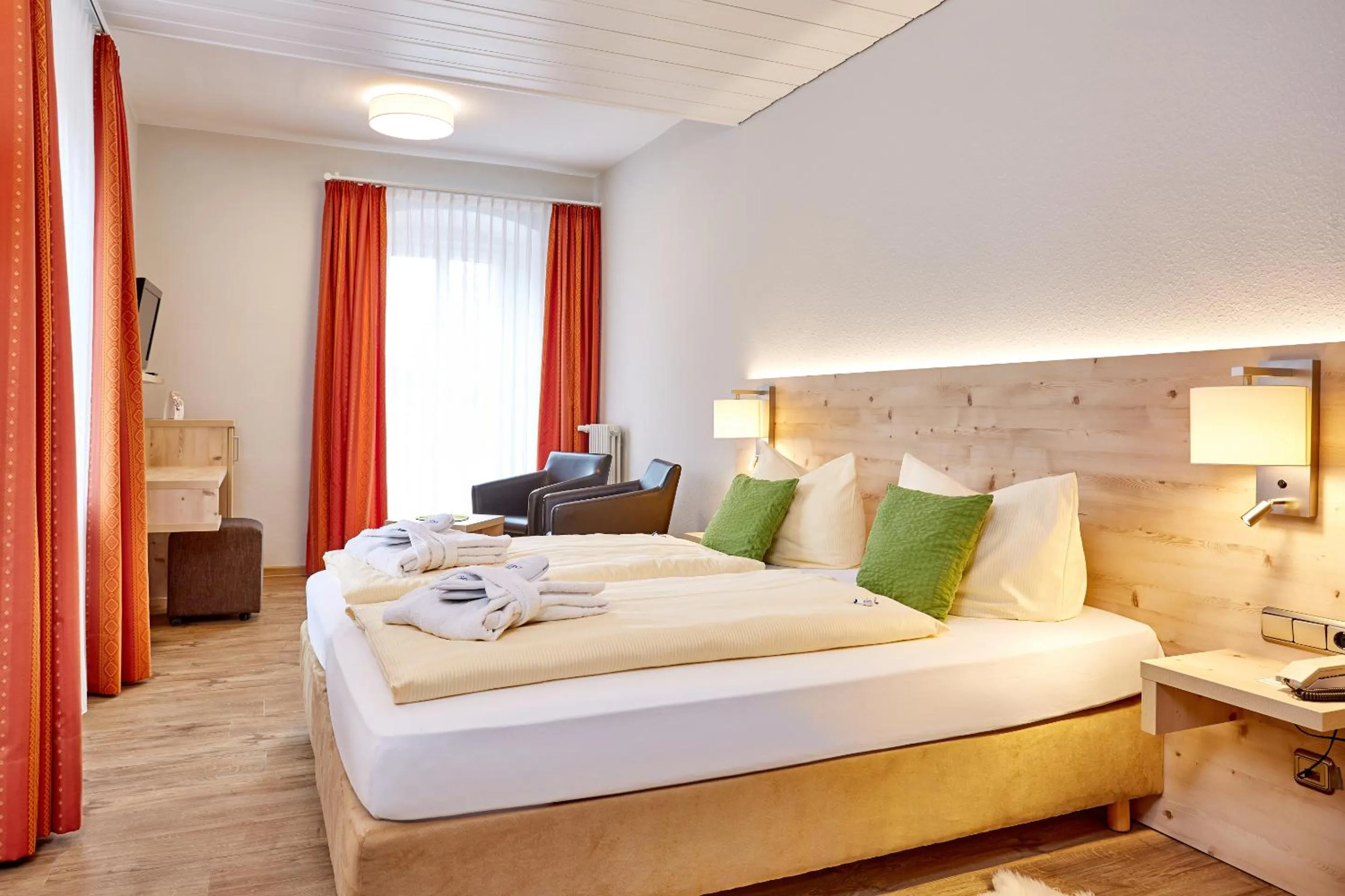 Photo of the whole room, Bed in Zum Turm - Apartments und Gästezimmer