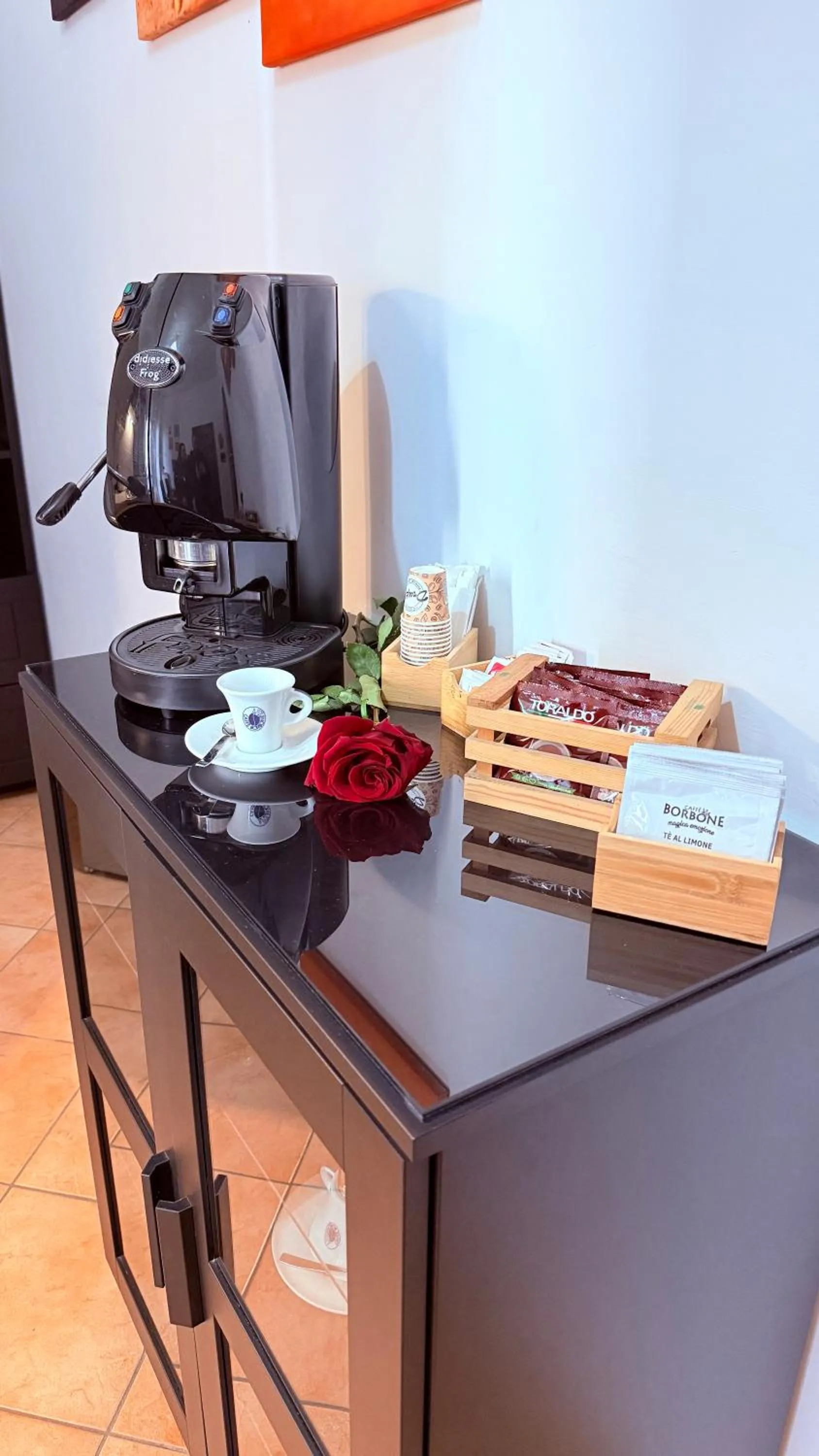 Coffee/tea facilities in Vanvitelli Home