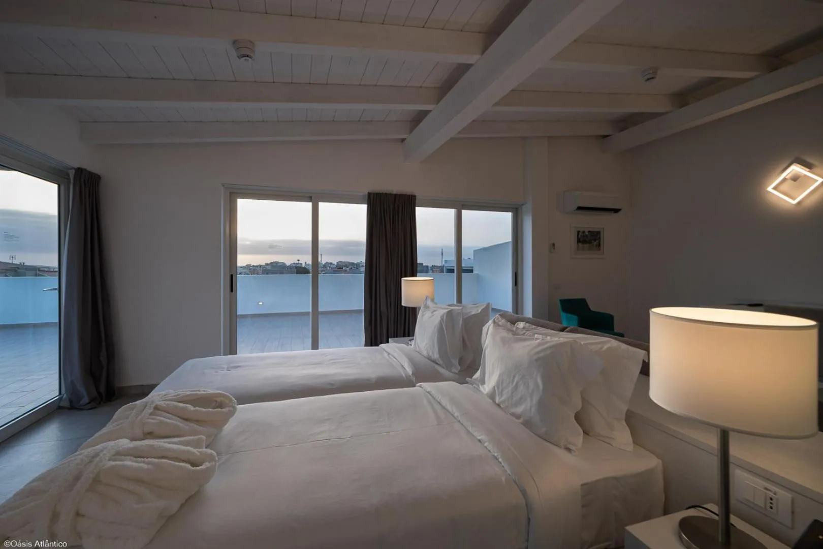 Bed in Oasis White Hotel