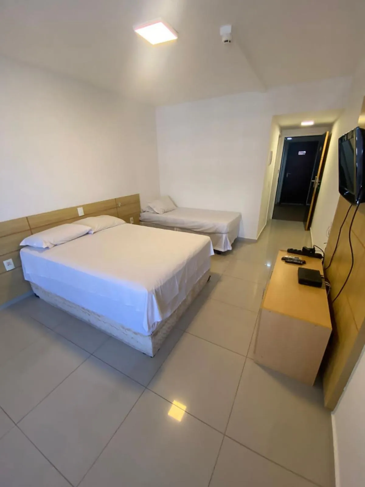 Bed in Garvey Park Hotel