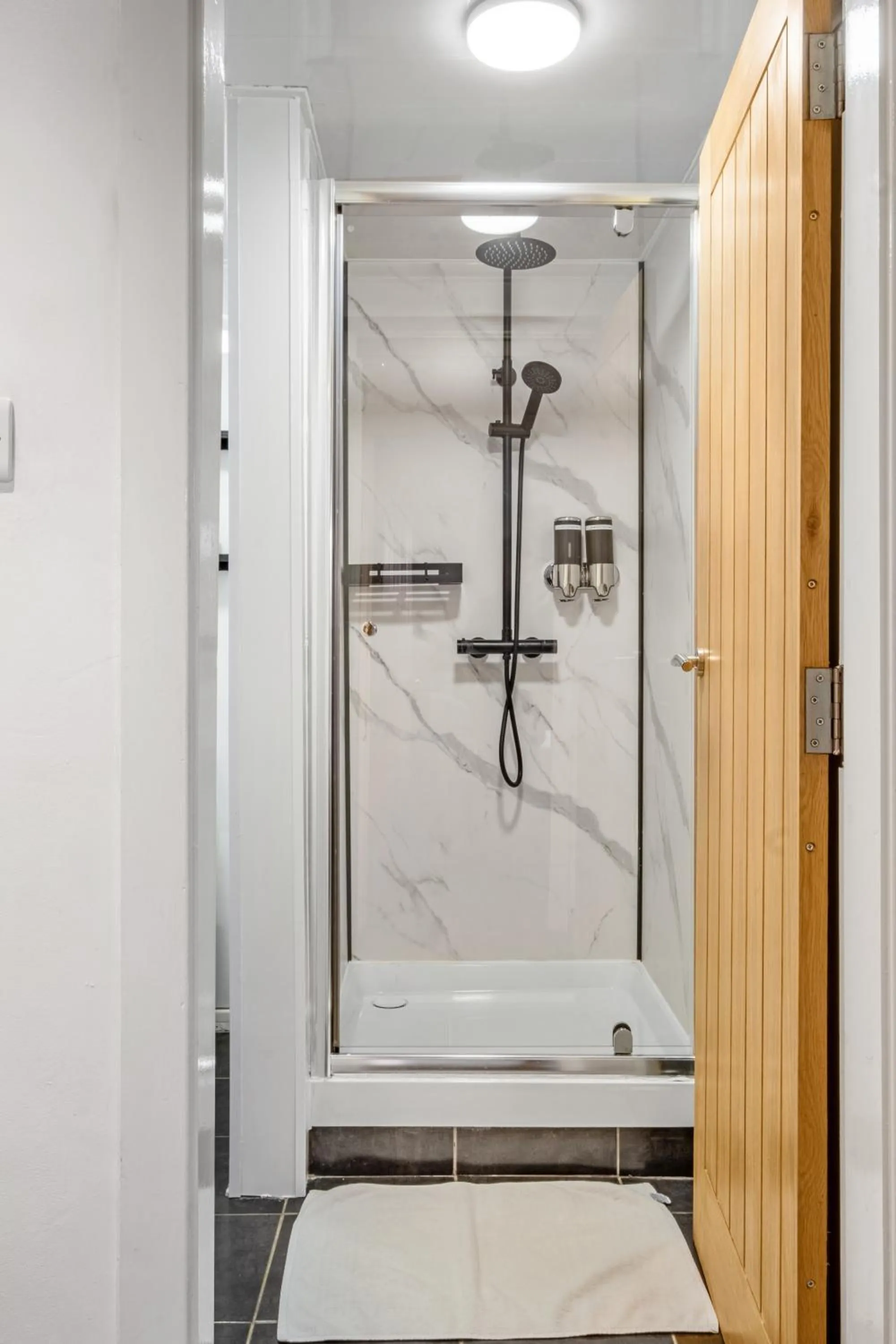 Shower in Great North Getaways - Newcastle upon Tyne