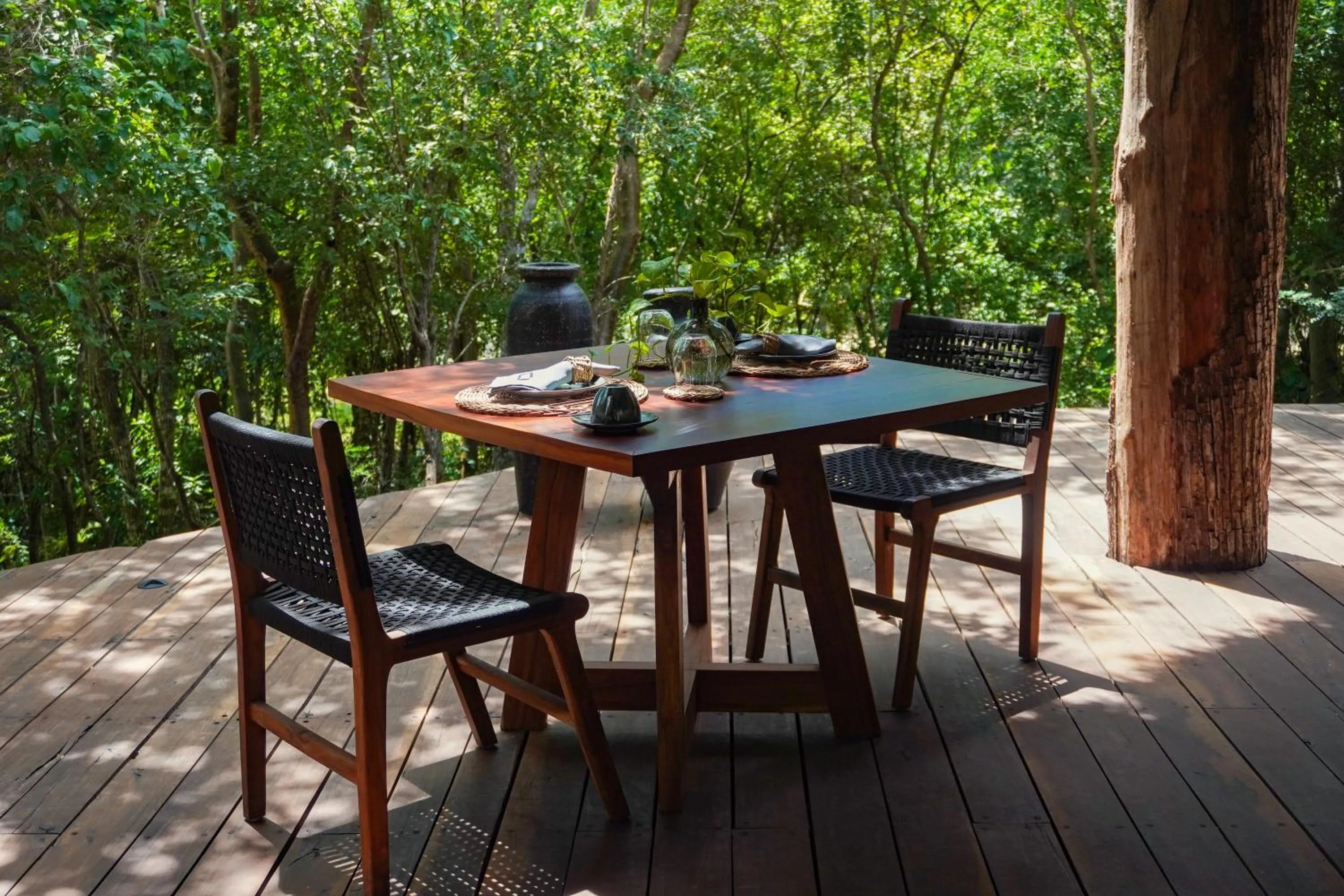 Restaurant/places to eat in Oriundo Luxury Nature Villas