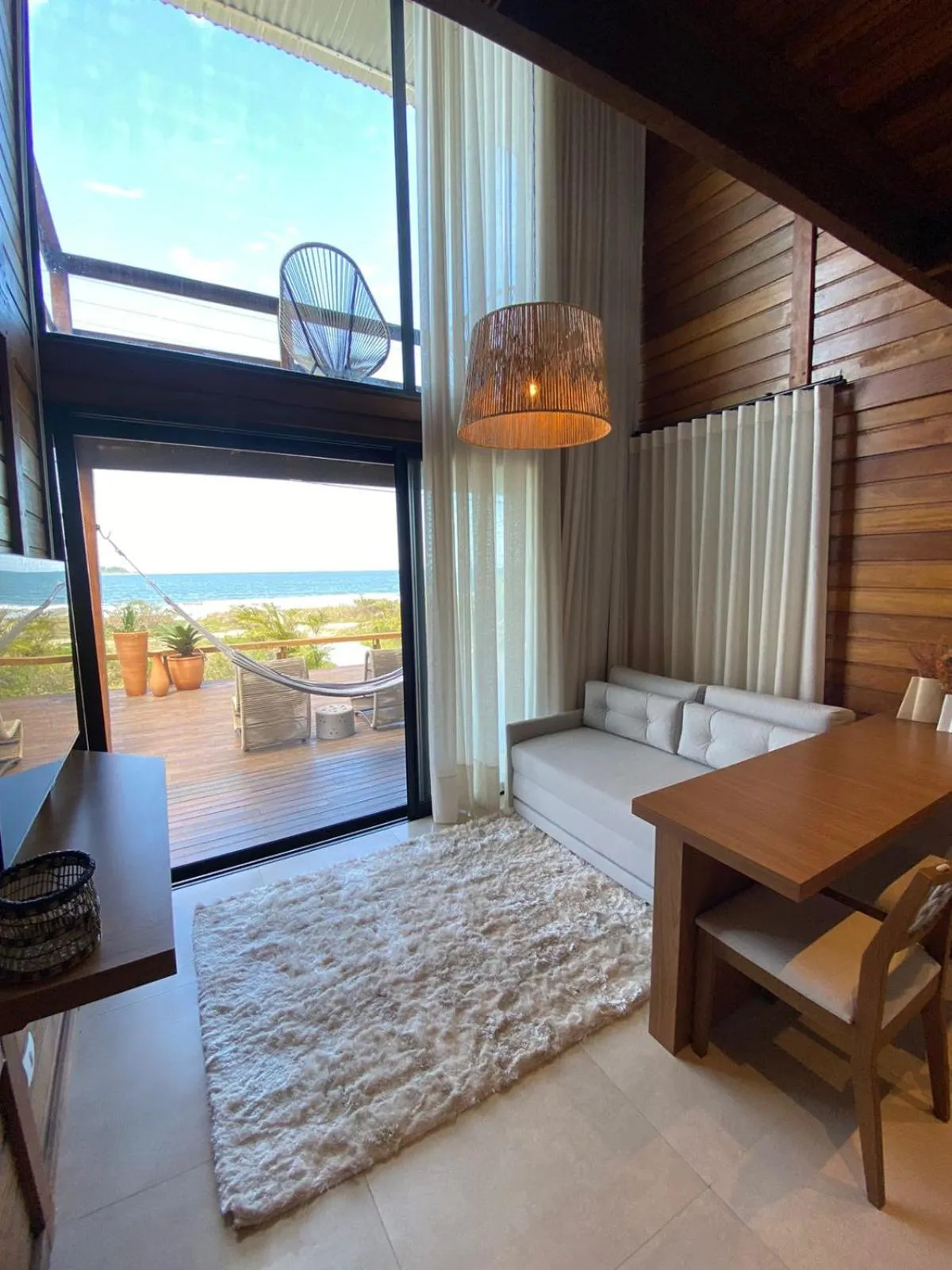 View (from property/room), Bed in Ilha do Mel Lodges