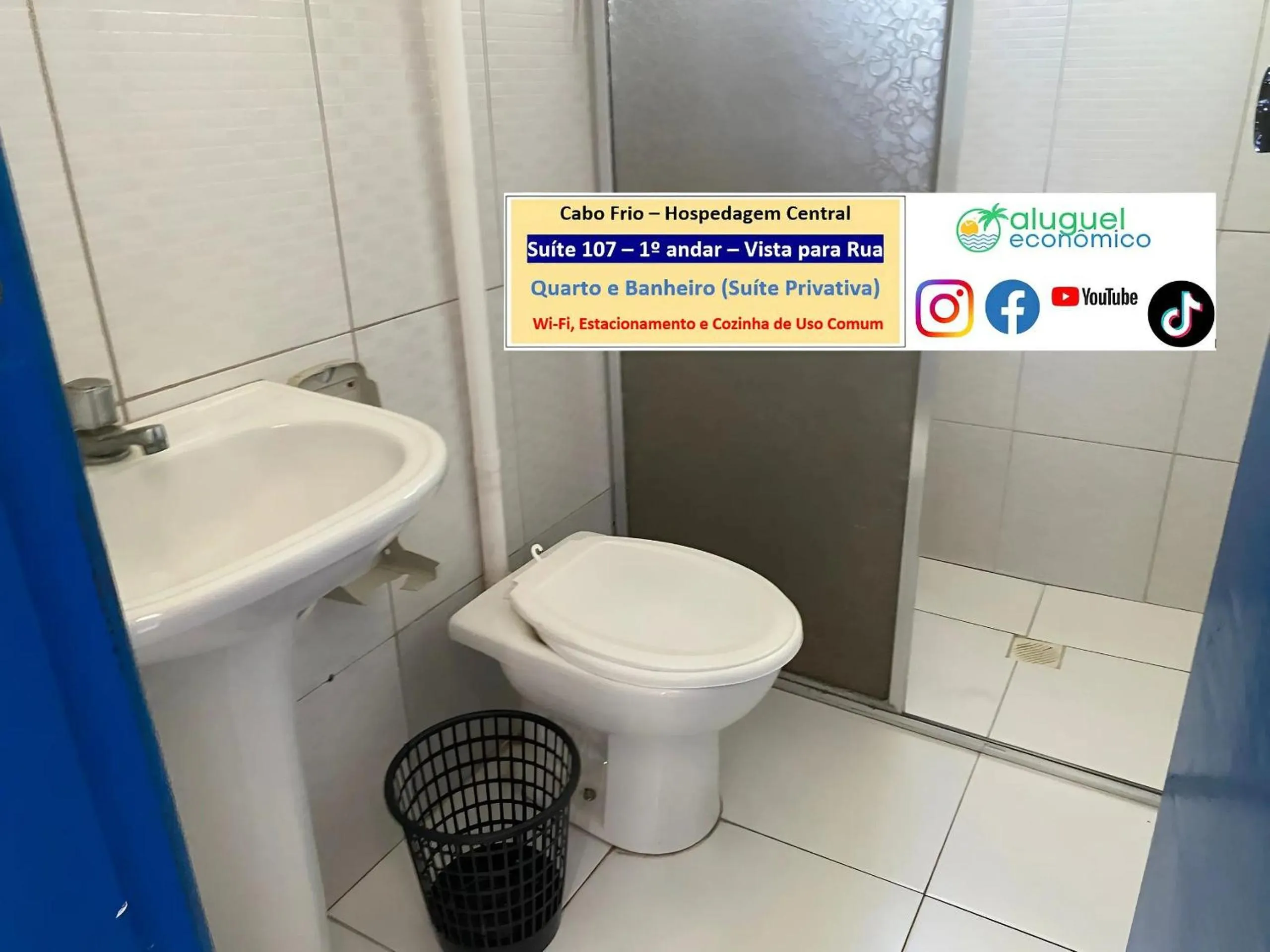 Toilet in Cabo Frio - Hospedagem Central - Aluguel Econômico