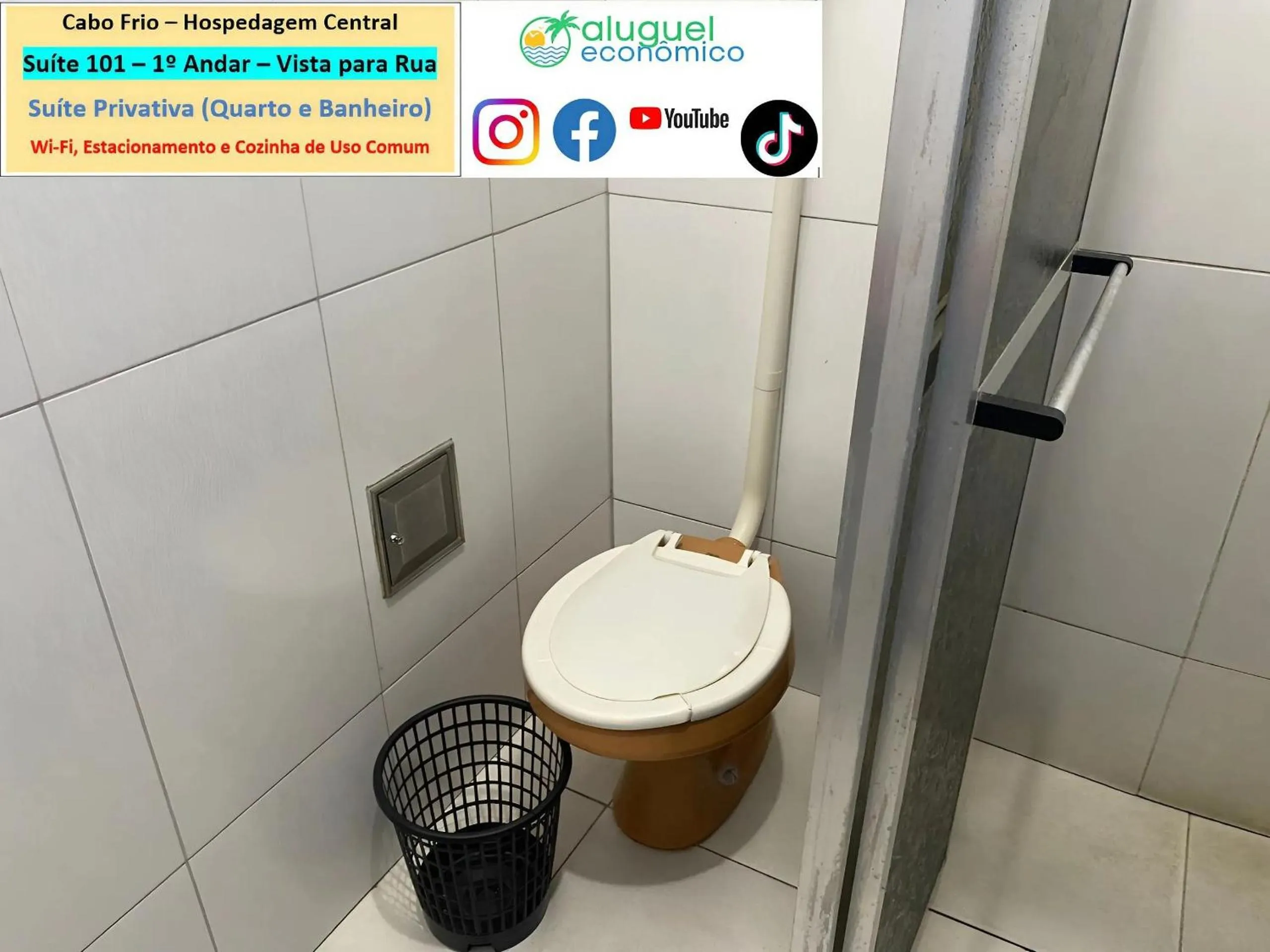 Toilet in Cabo Frio - Hospedagem Central - Aluguel Econômico