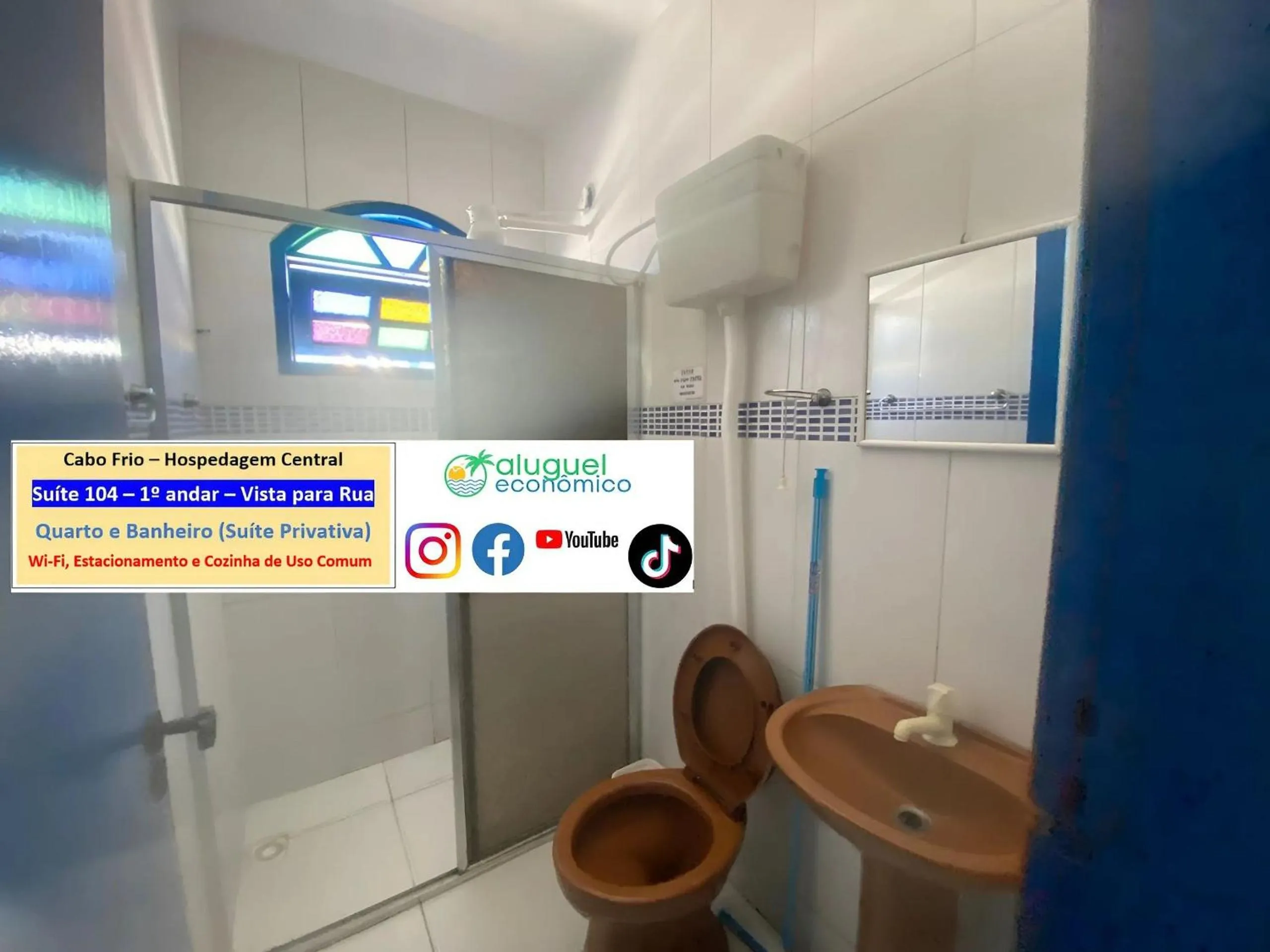 Toilet in Cabo Frio - Hospedagem Central - Aluguel Econômico