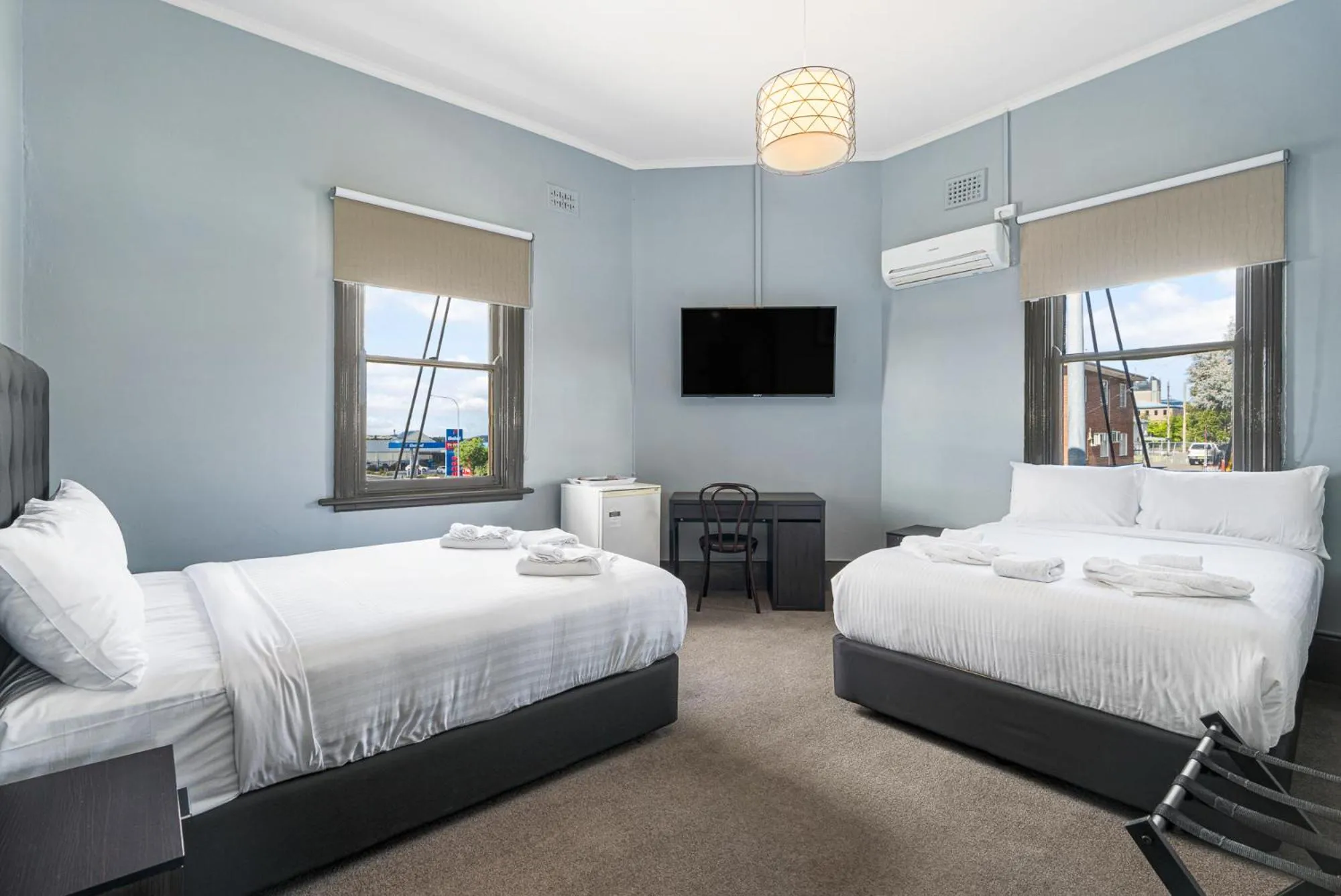 Bed in The Great Western Hotel