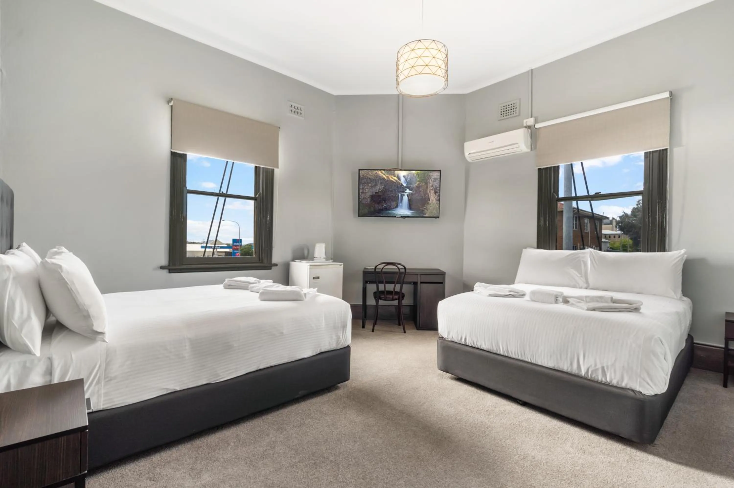 Bed in The Great Western Hotel