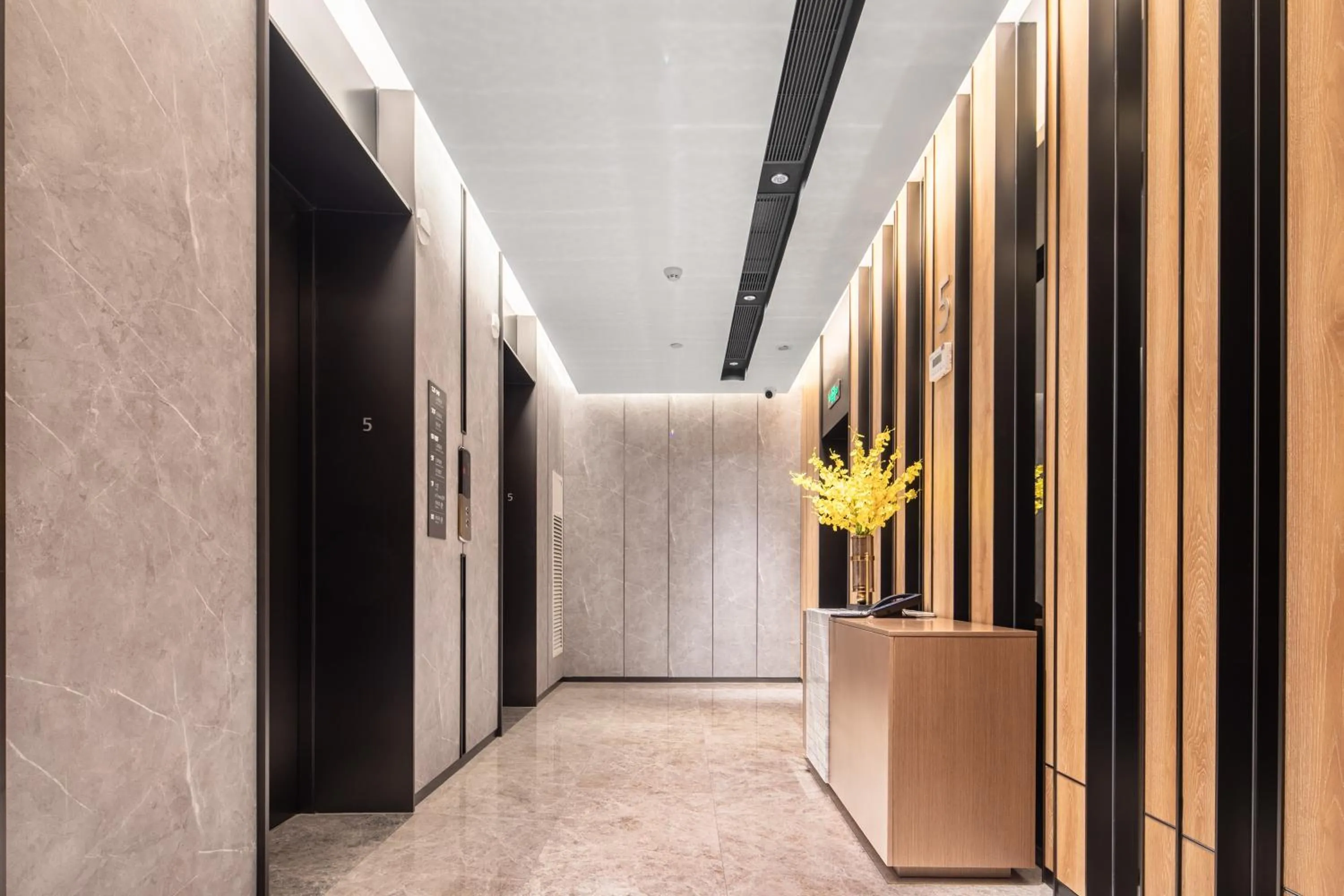 Hampton By Hilton Shenzhen Futian Mangrove Park Apartments