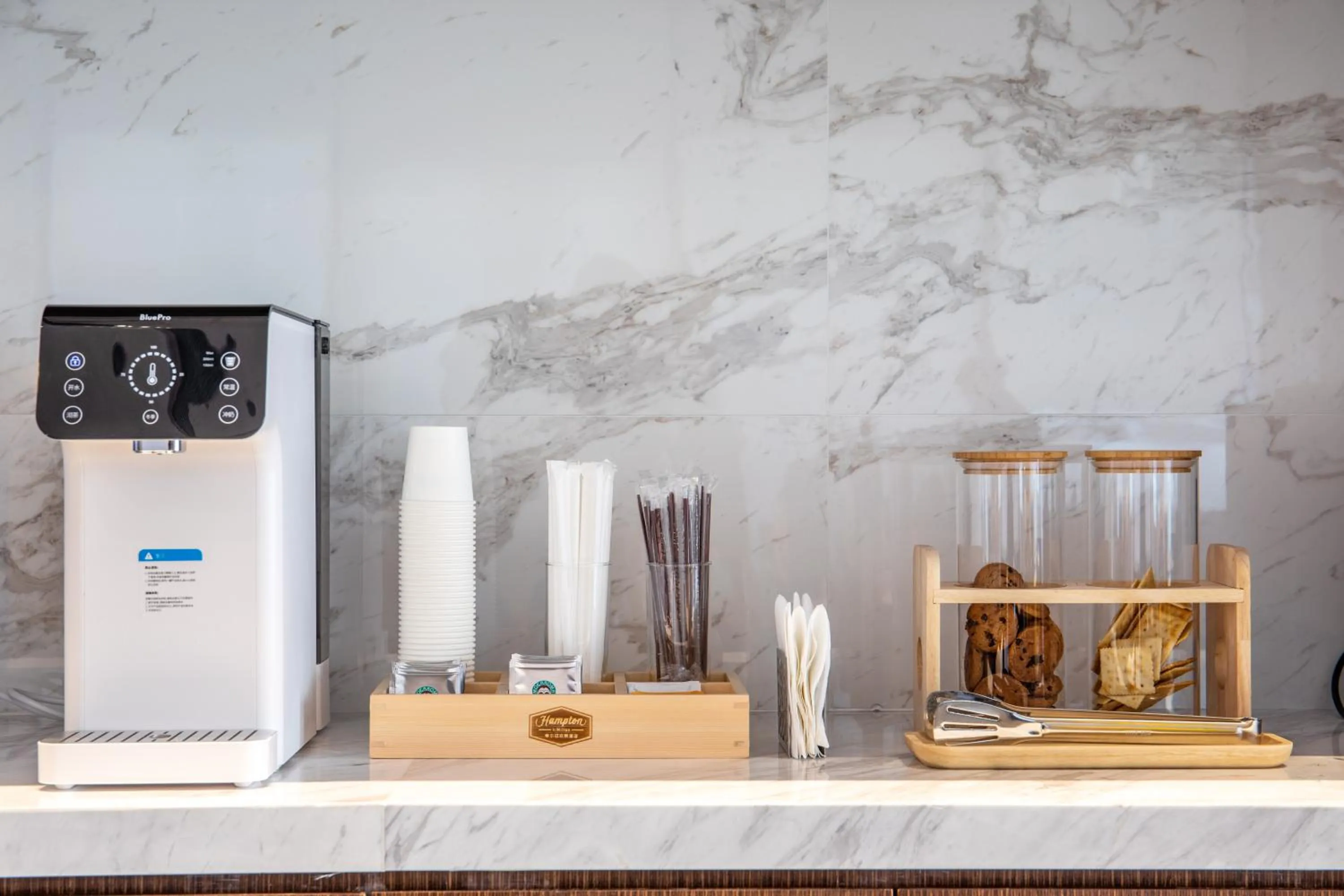 Hampton By Hilton Shenzhen Futian Mangrove Park Apartments