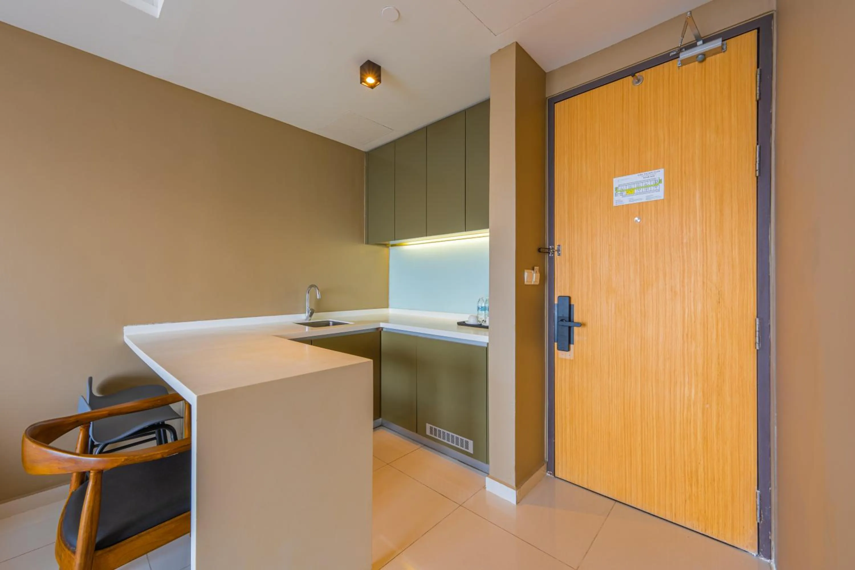 hair dresser in Greystone 99 Suites