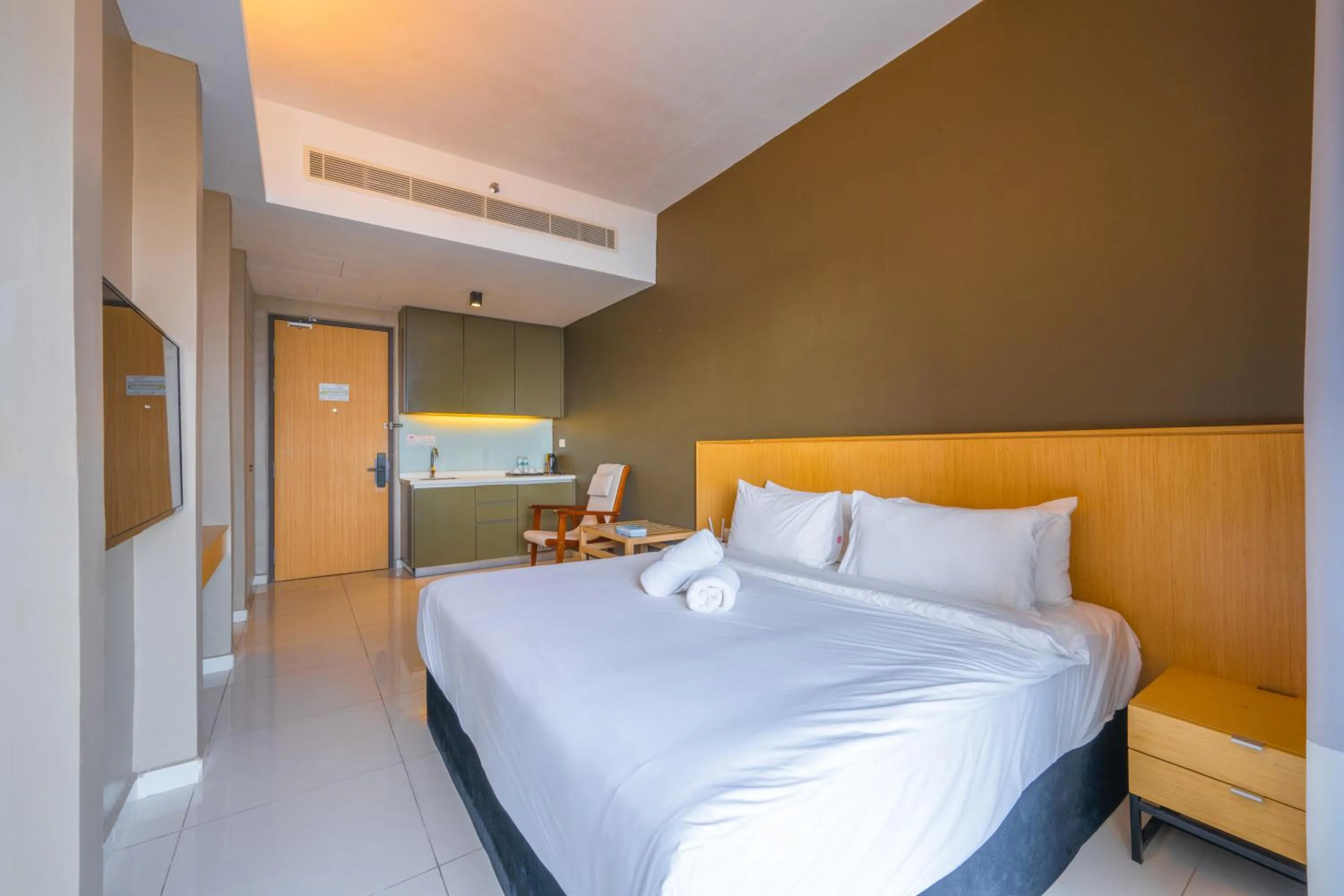 Bedroom, Bed in Greystone 99 Suites