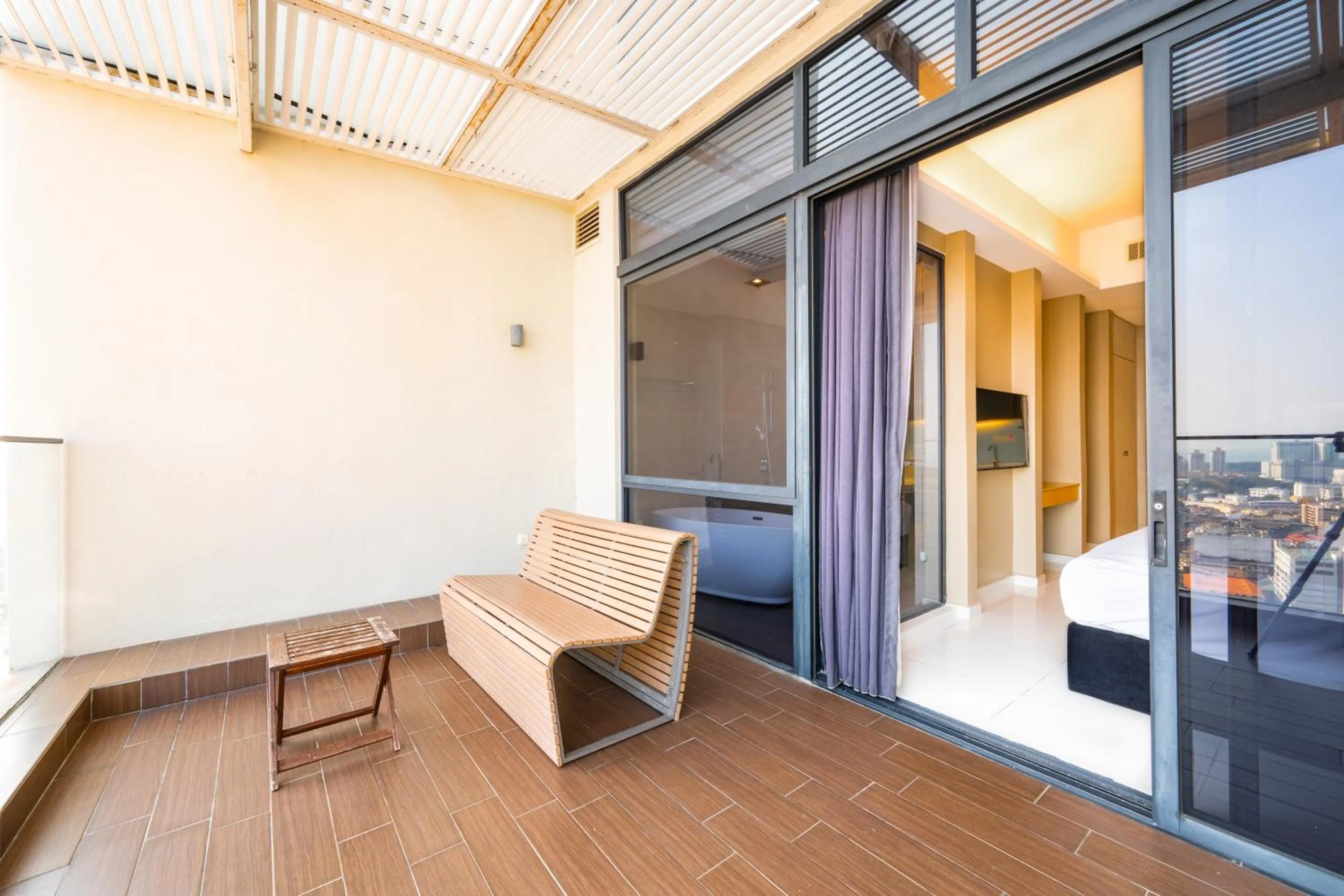 Balcony/Terrace in Greystone 99 Suites