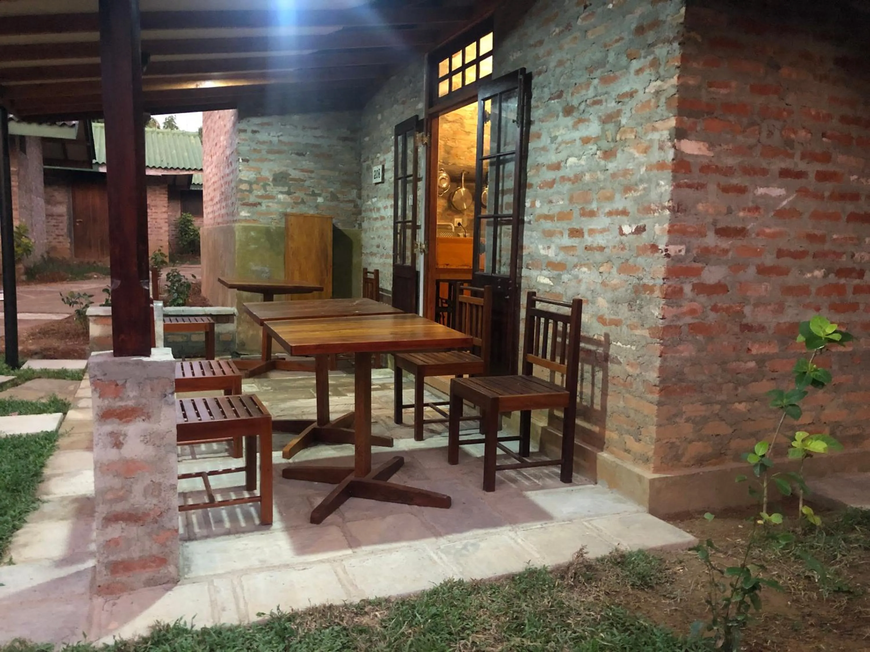 Restaurant/places to eat in The Coastal Village Cabanas