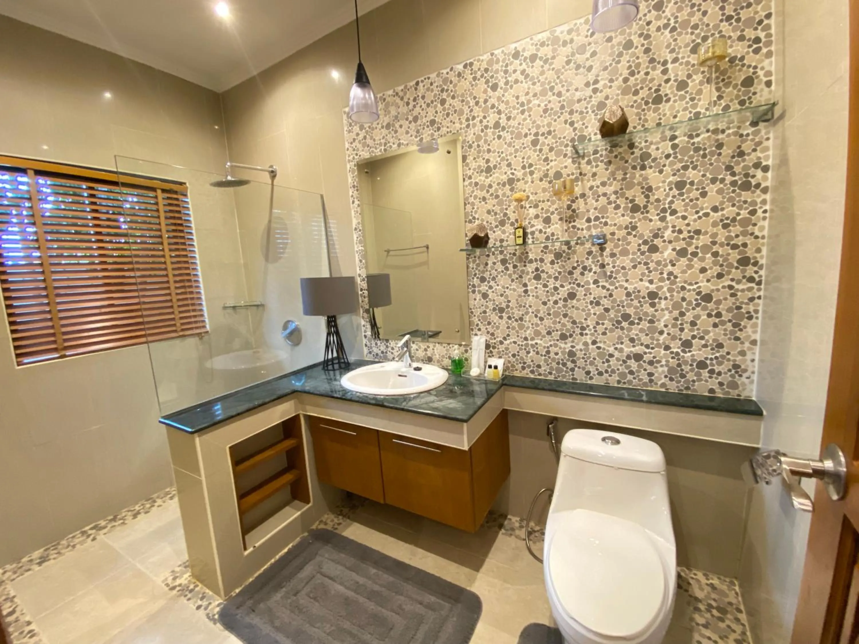 Shower in Sunny1 villa Pattaya