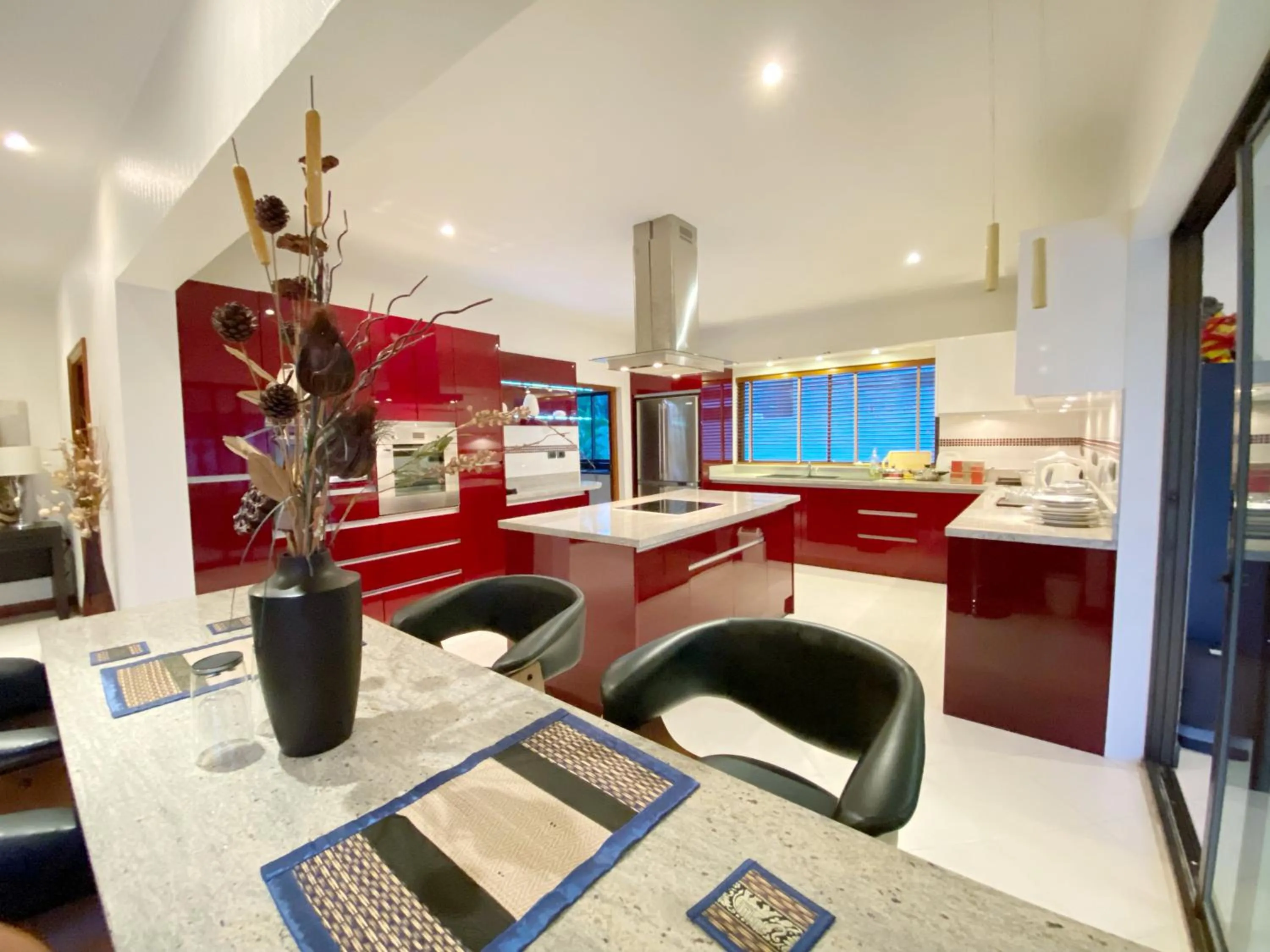 Kitchen or kitchenette in Sunny1 villa Pattaya