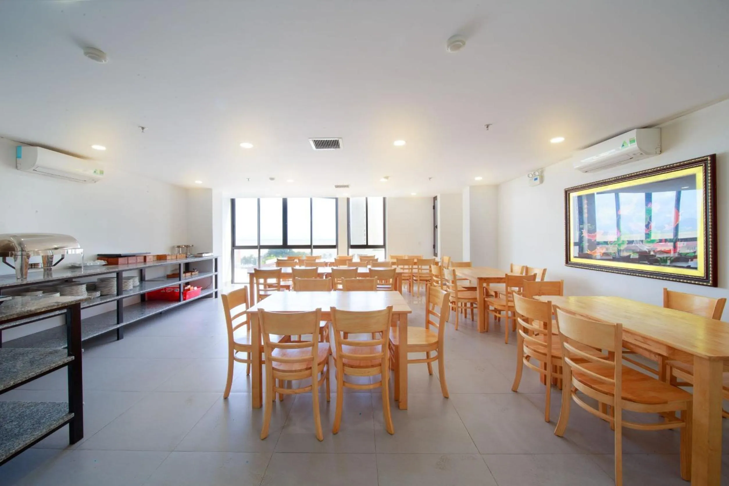 Restaurant/places to eat in Ha Nhung Hotel Nha Trang