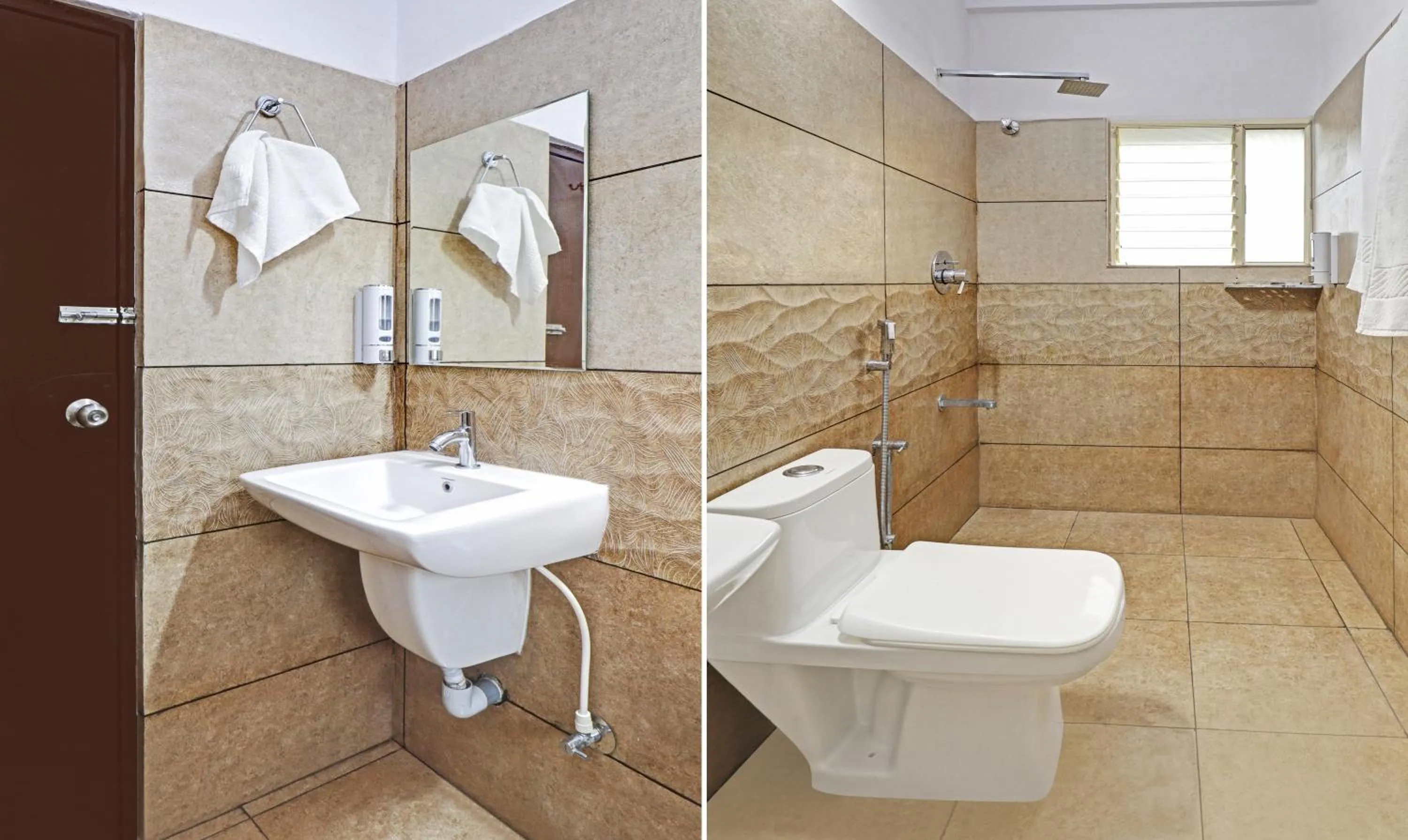 Toilet in Treebo Zion