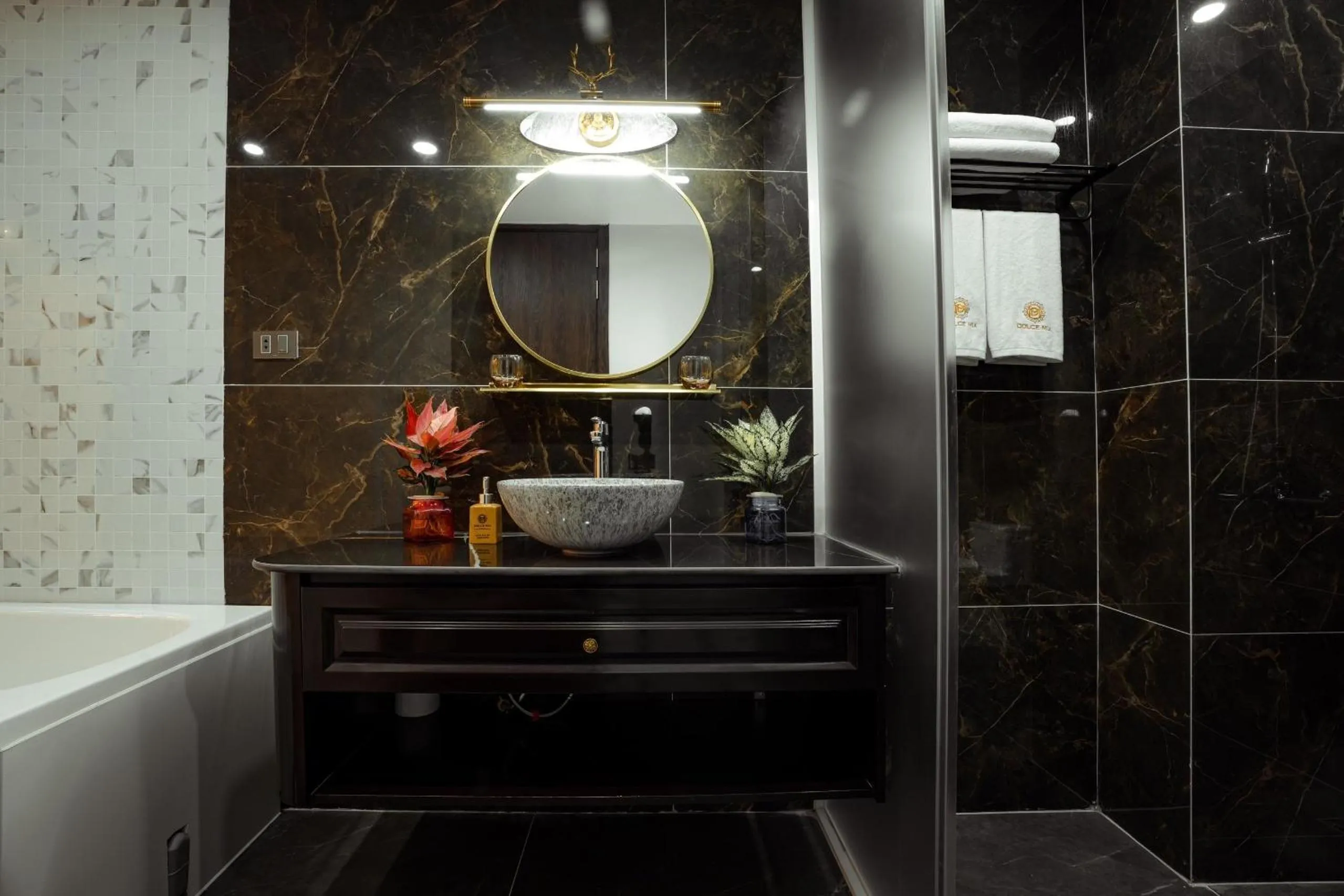 Shower in Dolce Mia Home Ninh Bình